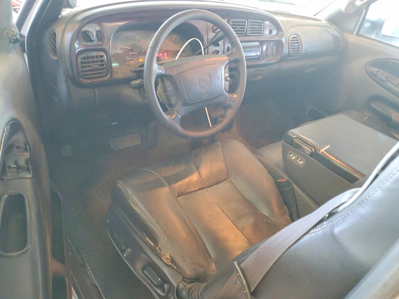 2001 Dodge Ram 2500 White vin: 1B7KF23W41J601572