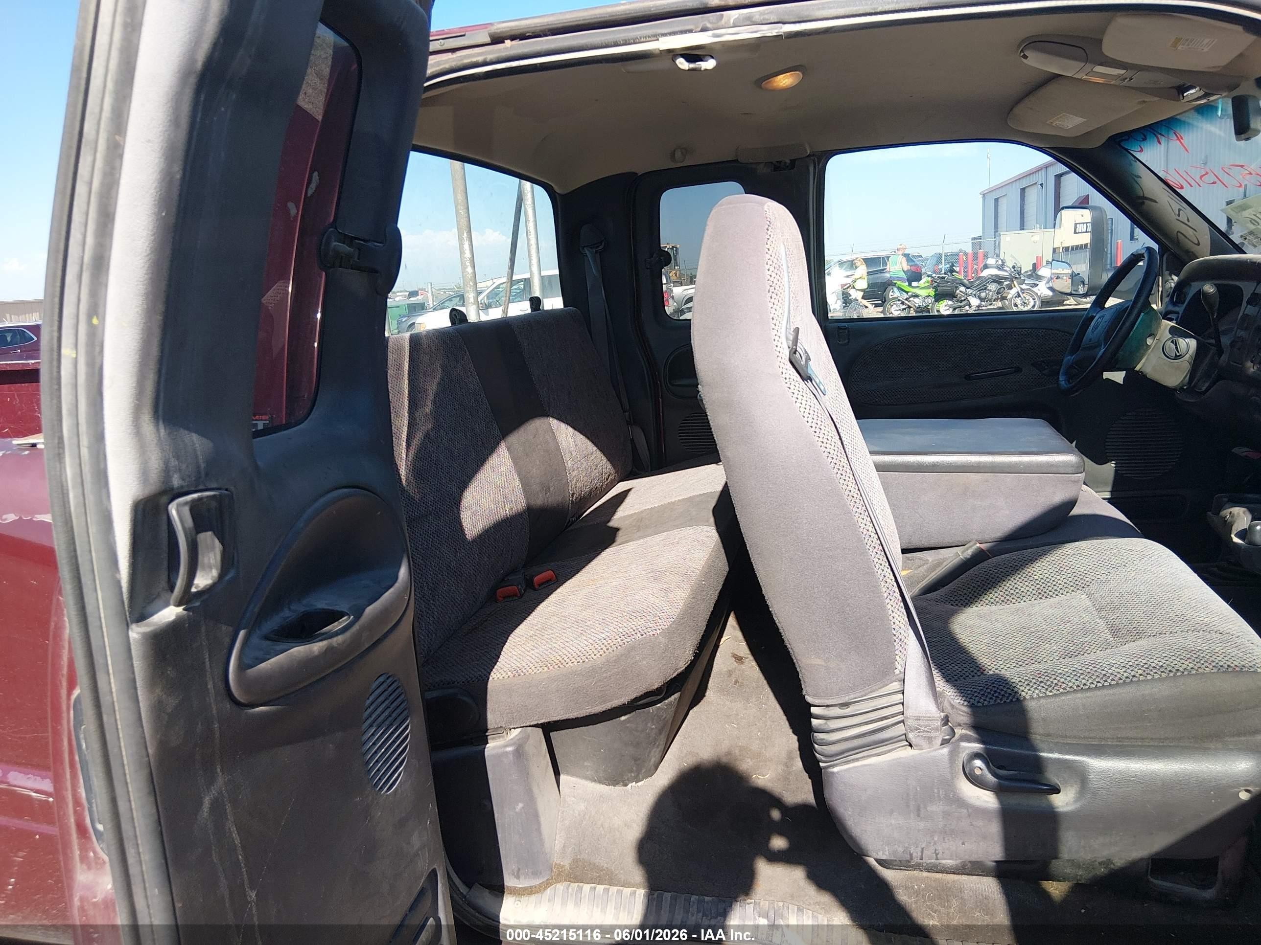2001 Dodge Ram 2500 St Red vin: 1B7KF23W51J582918