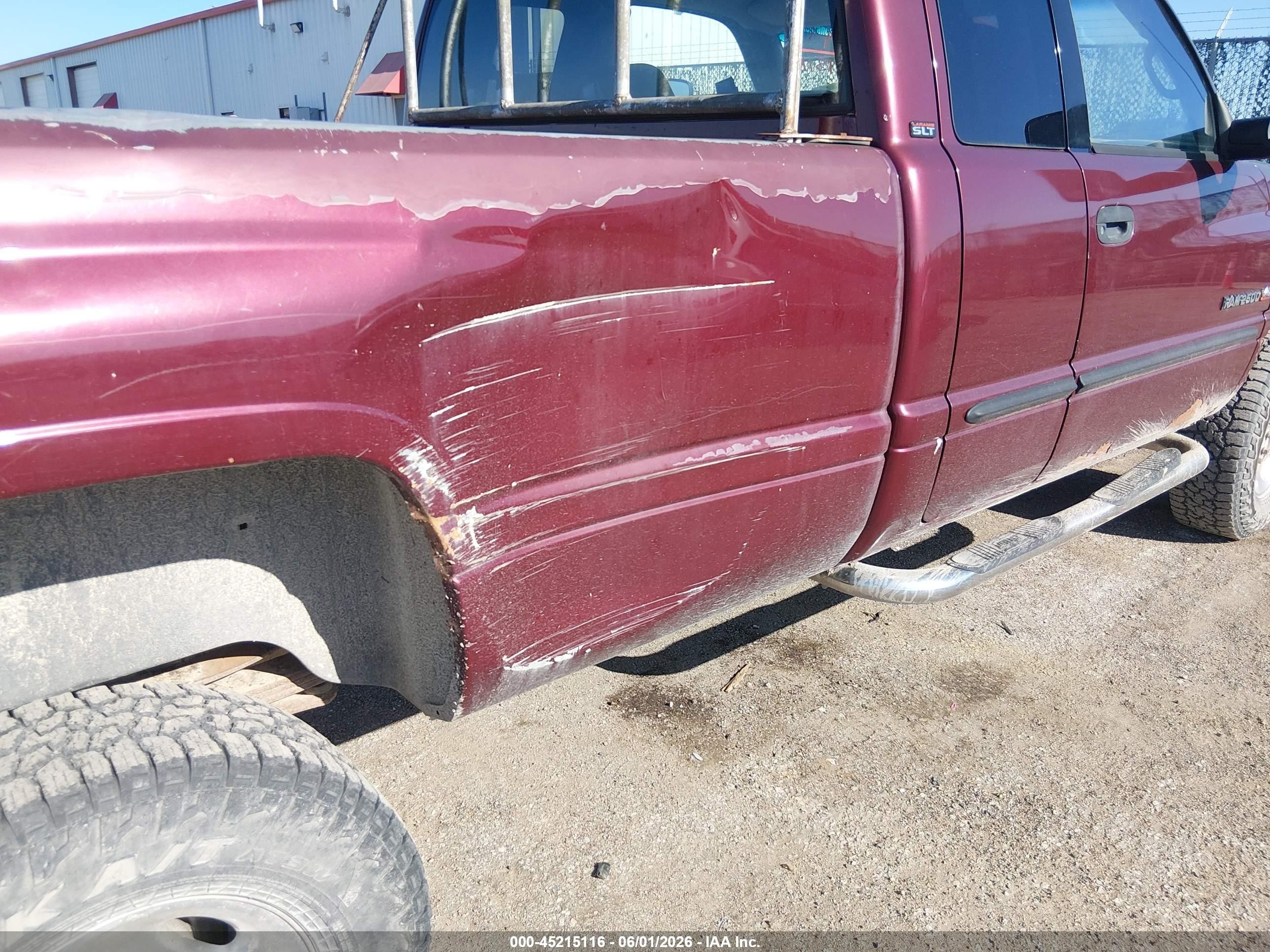 2001 Dodge Ram 2500 St Red vin: 1B7KF23W51J582918