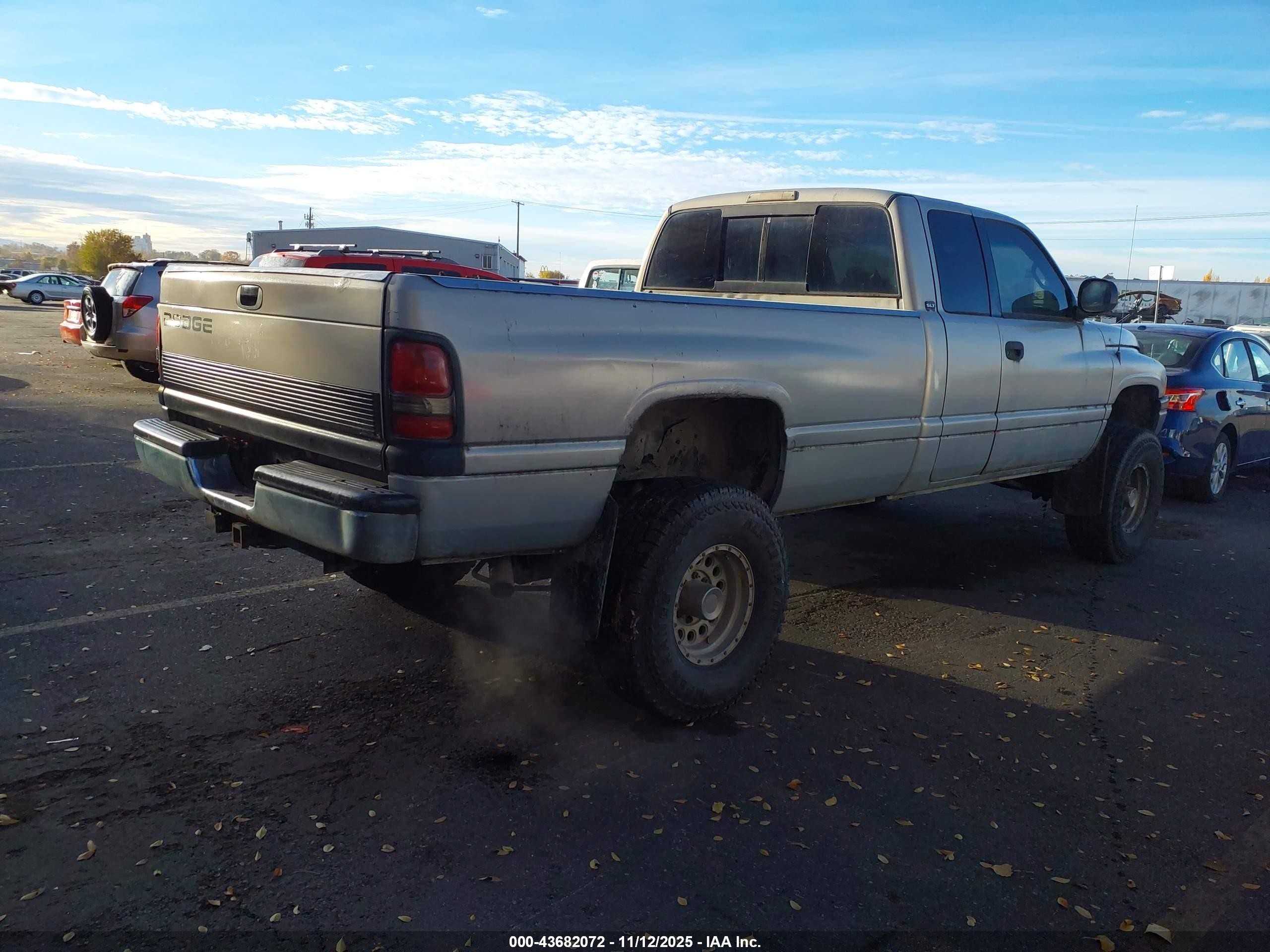 2000 Dodge Ram 2500 St Silver vin: 1B7KF23W7YJ142869