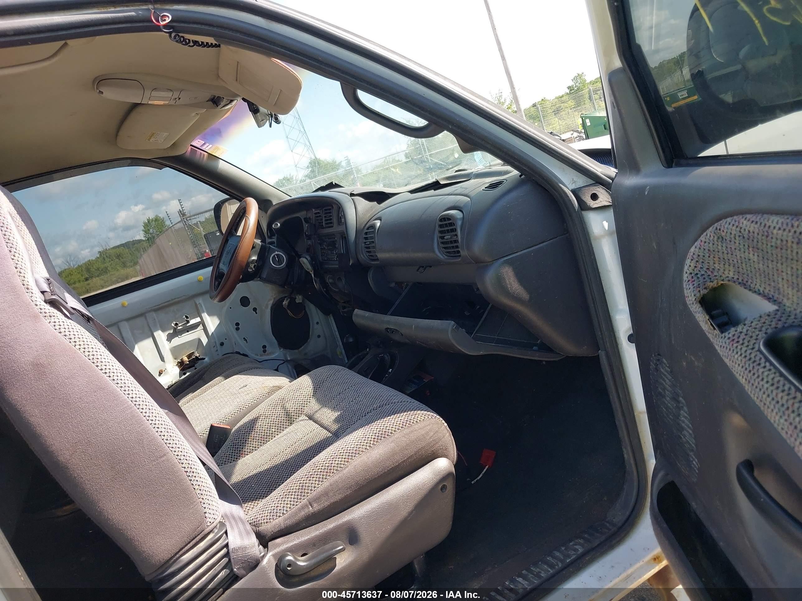 2000 Dodge Ram 2500 St Белый vin: 1B7KF23Z0YJ100764