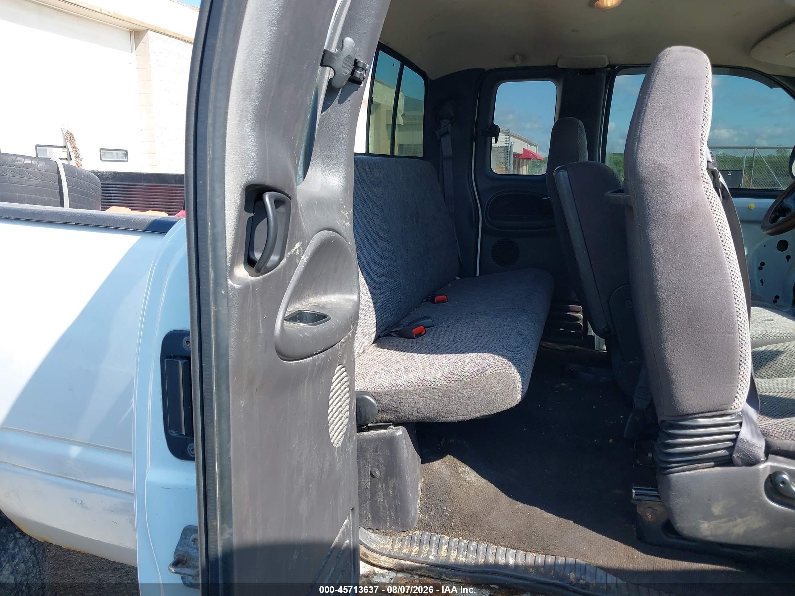2000 Dodge Ram 2500 St Белый vin: 1B7KF23Z0YJ100764