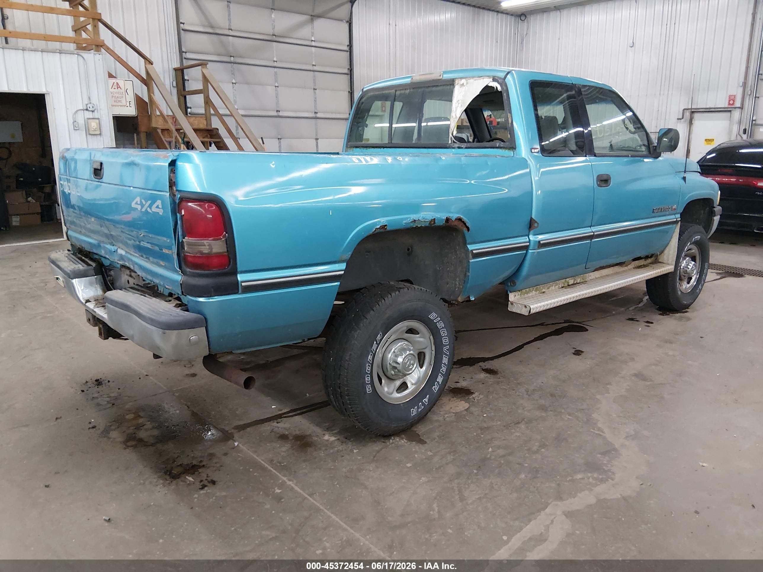 1996 Dodge Ram 2500   Light Blue vin: 1B7KF23Z2TJ177354