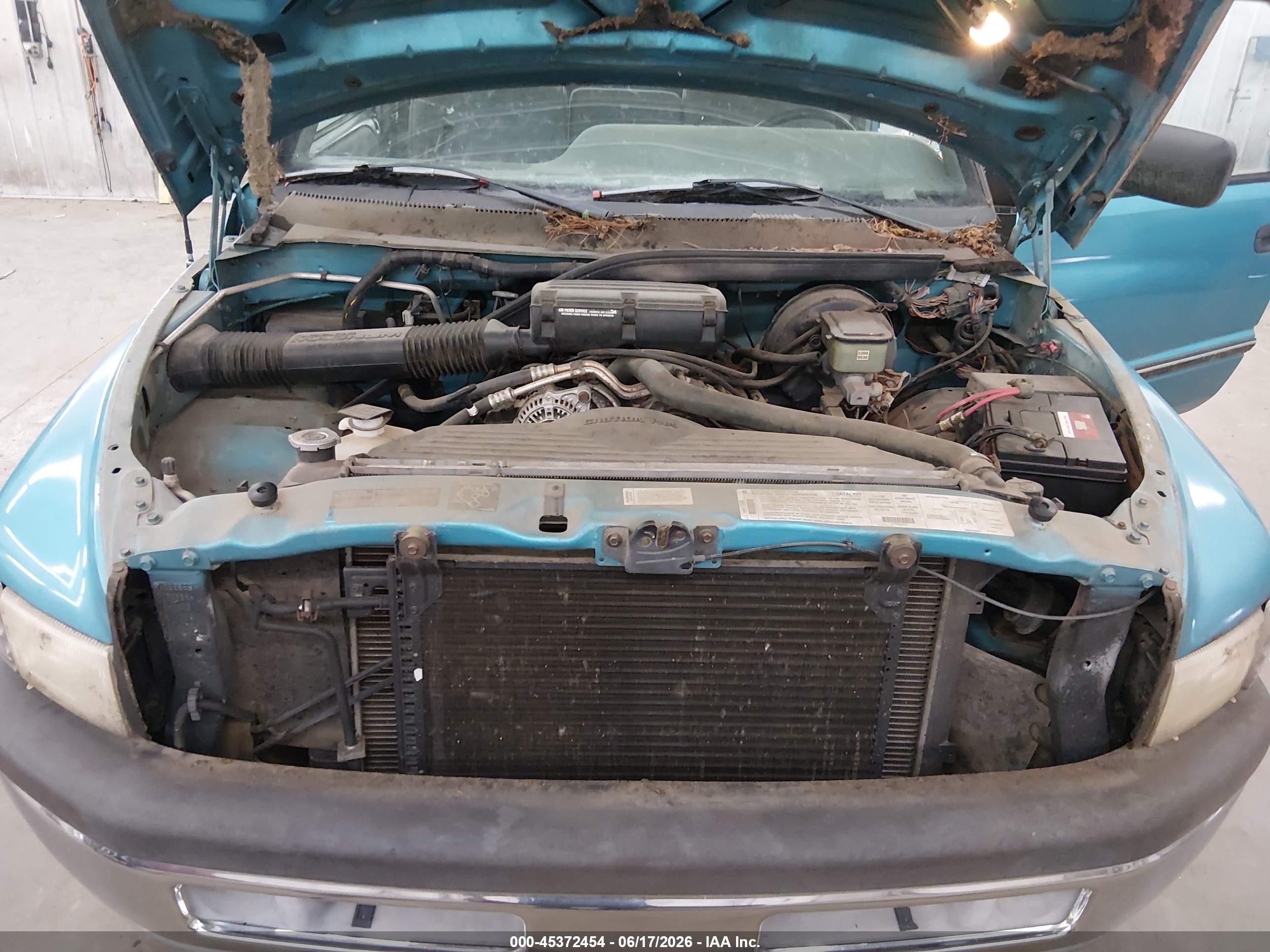 1996 Dodge Ram 2500   Light Blue vin: 1B7KF23Z2TJ177354