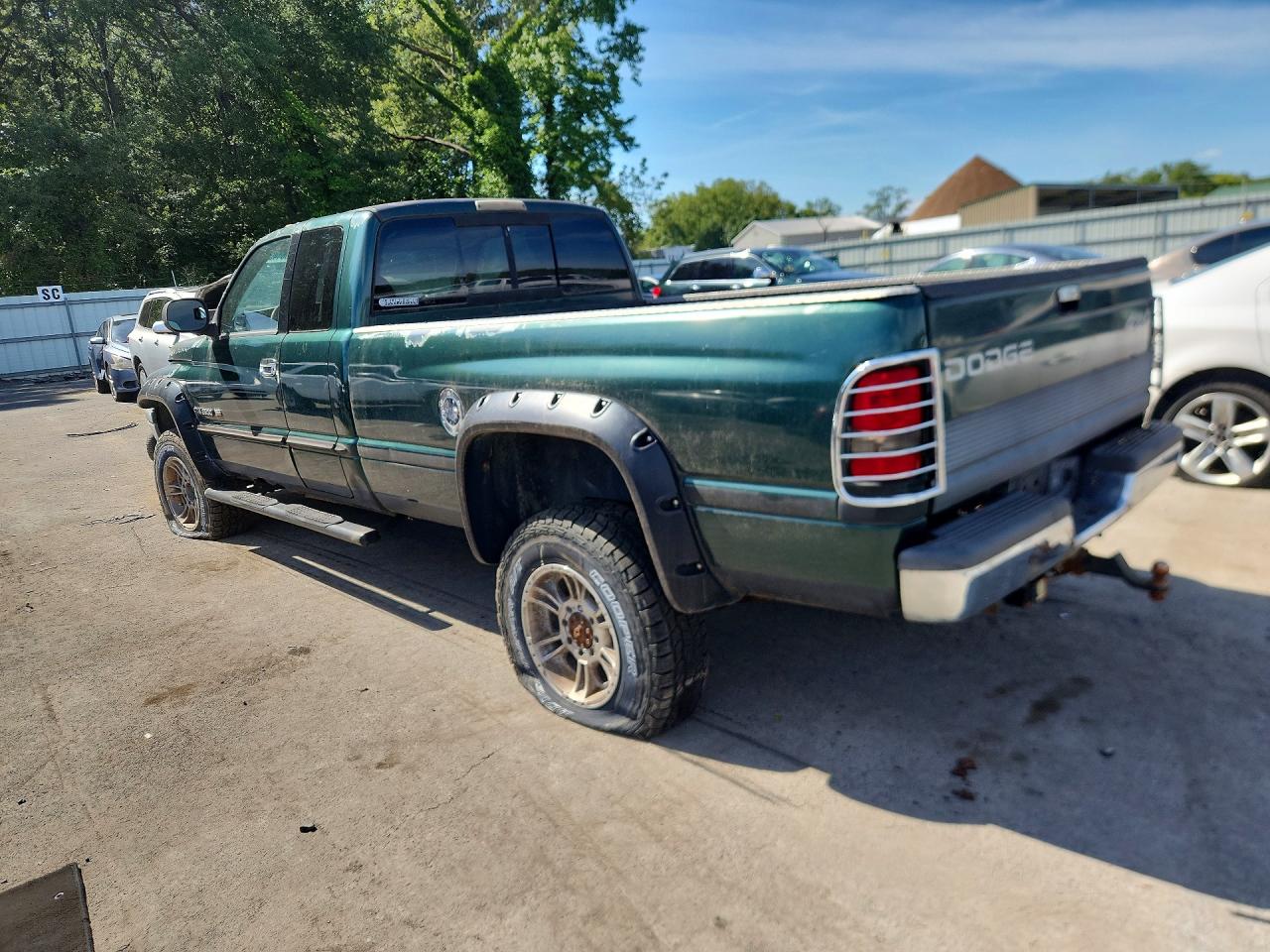 2002 Dodge Ram 2500 Green vin: 1B7KF23Z3YJ164197