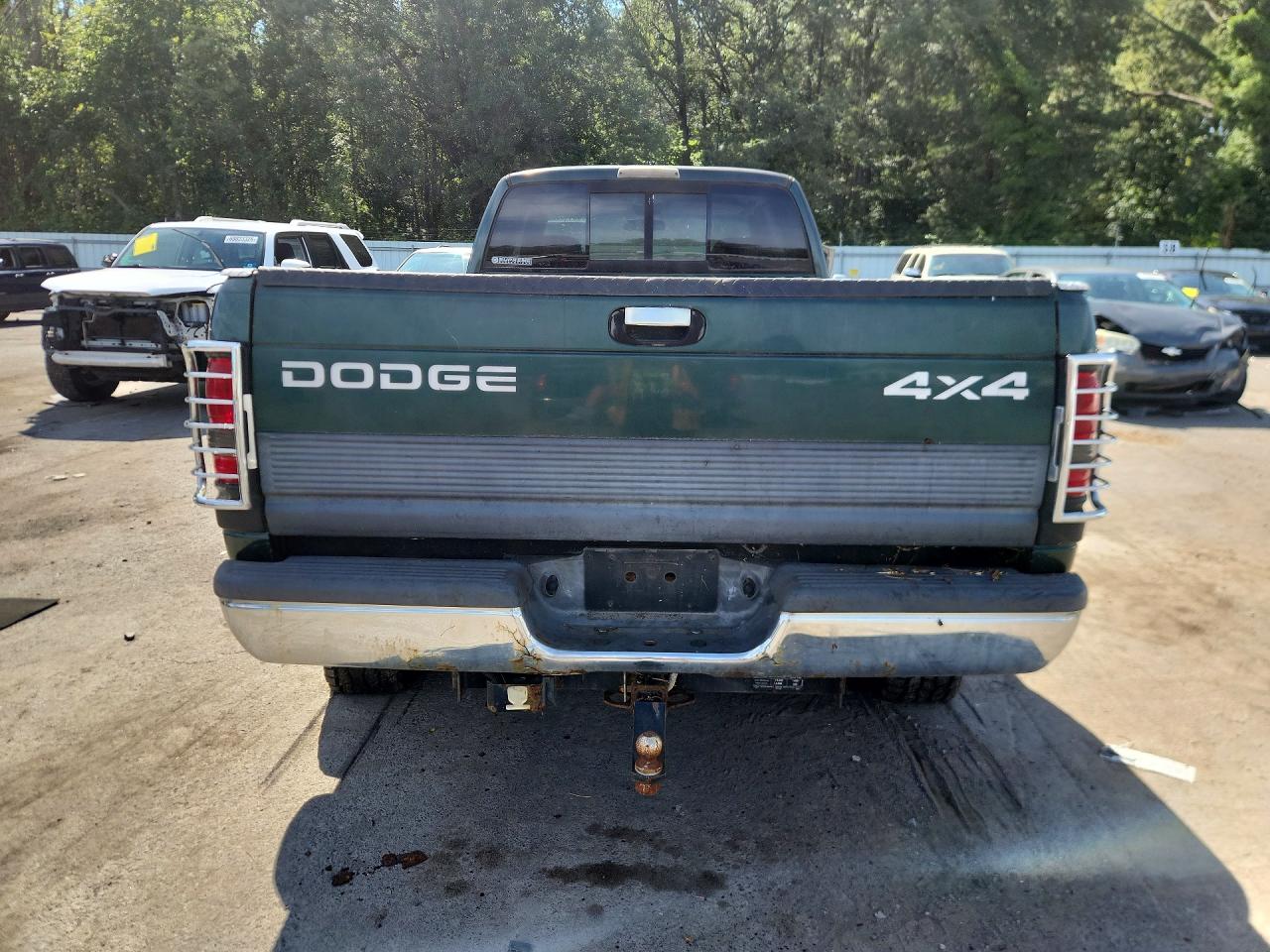 2002 Dodge Ram 2500 Green vin: 1B7KF23Z3YJ164197