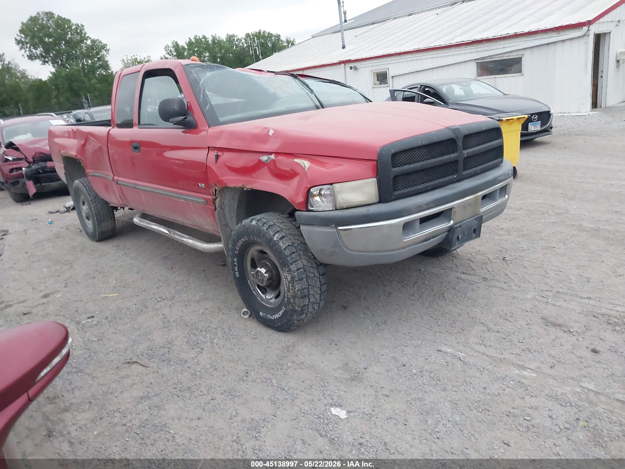 1998 Dodge Ram 2500 St Red vin: 1B7KF23Z4WJ236652