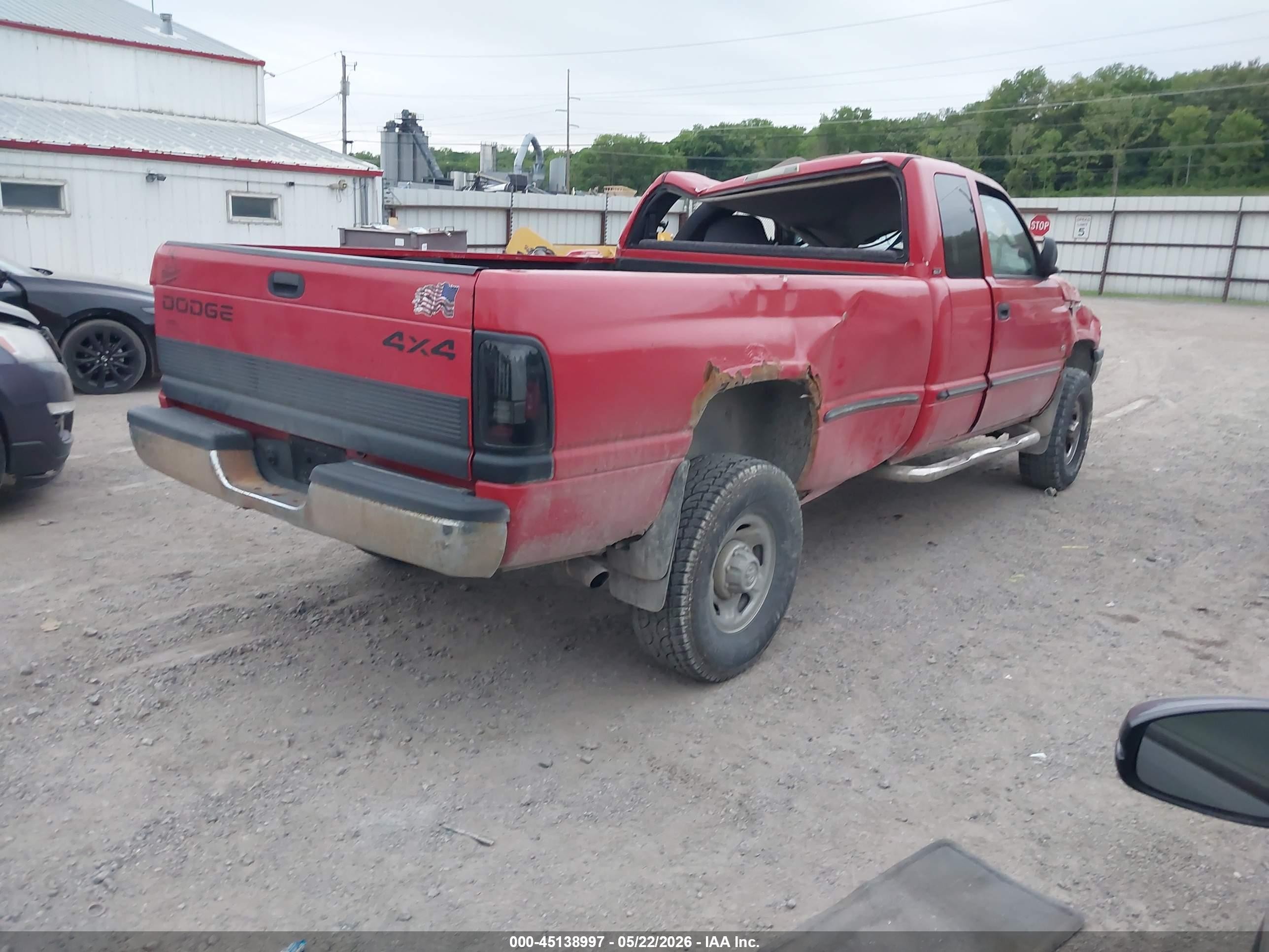 1998 Dodge Ram 2500 St Red vin: 1B7KF23Z4WJ236652