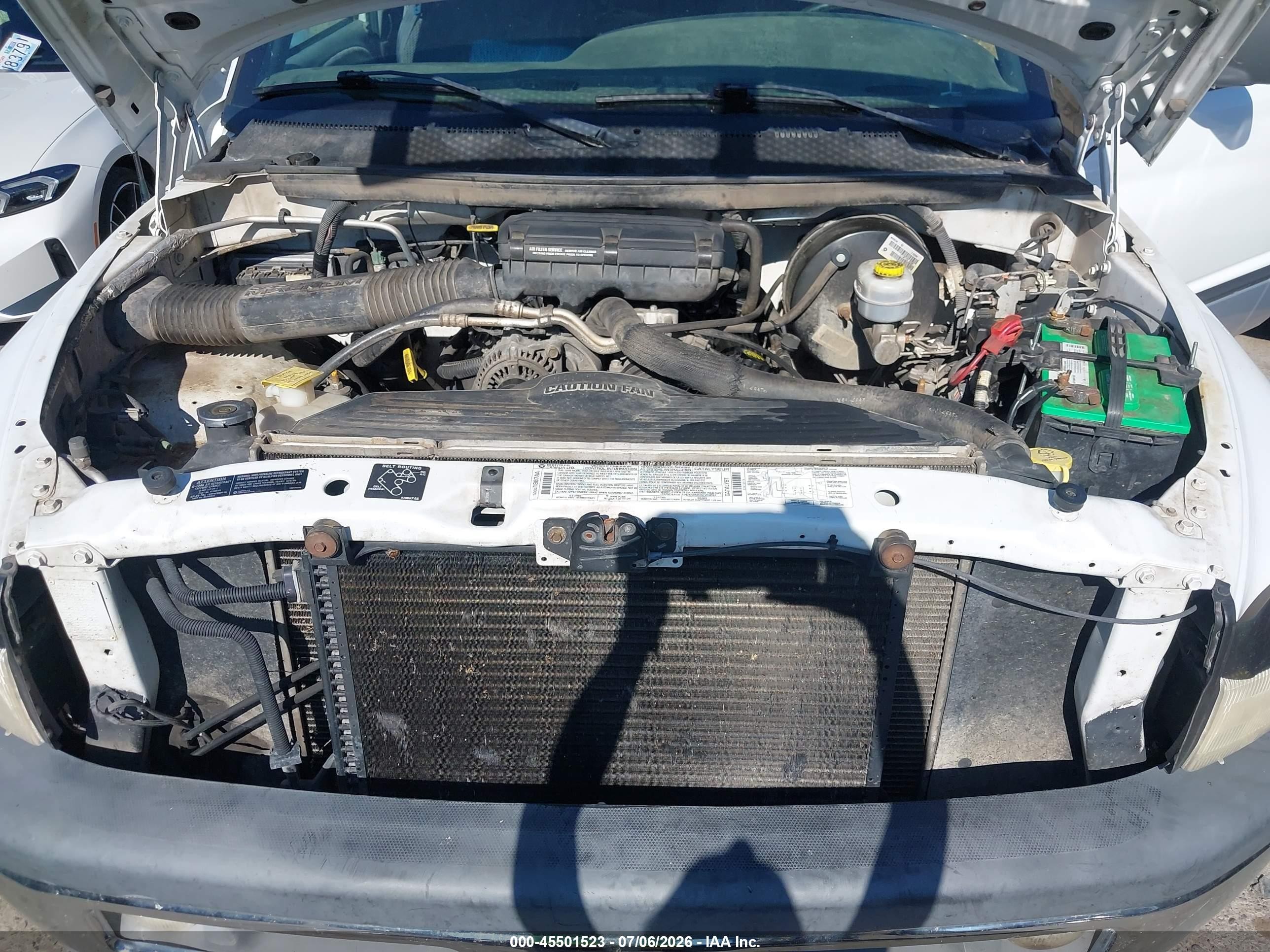 1998 Dodge Ram 2500 St White vin: 1B7KF23Z5WJ261964