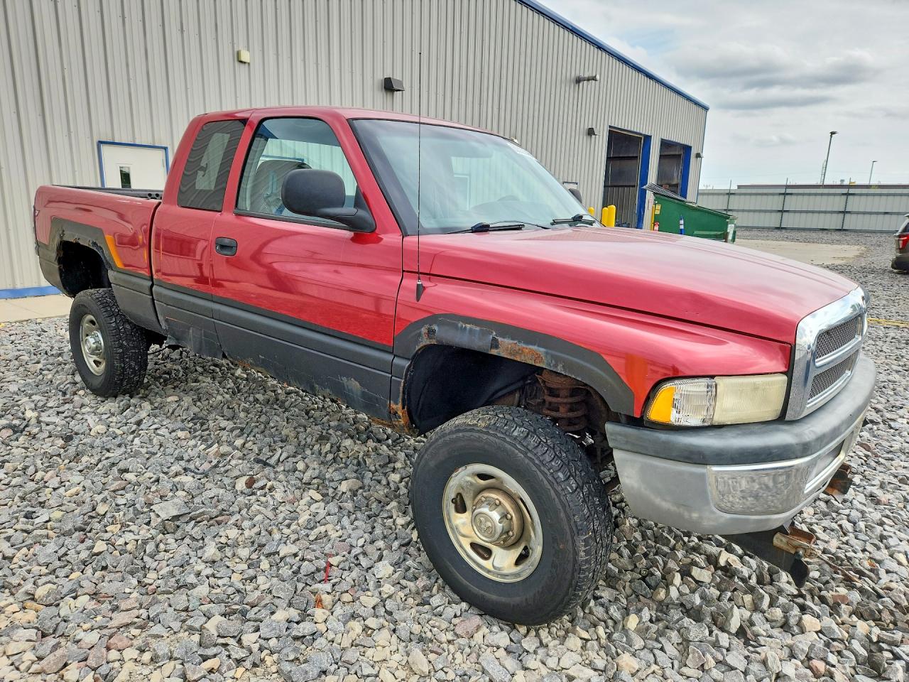 1999 Dodge Ram 2500 Burgundy vin: 1B7KF23Z8XJ539886