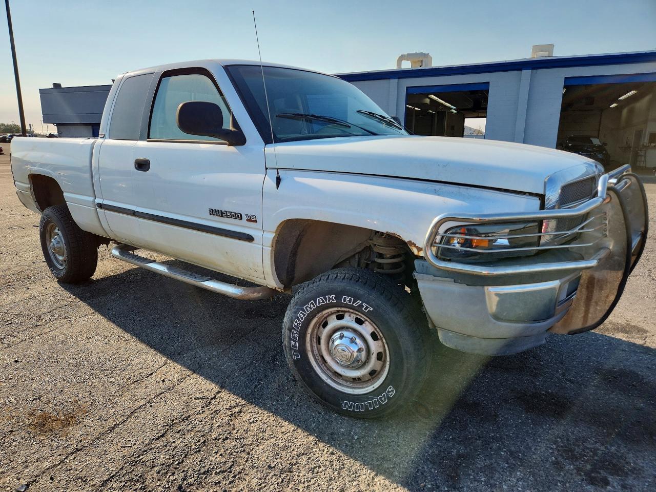 2001 Dodge Ram 2500 White vin: 1B7KF23Z91J213442