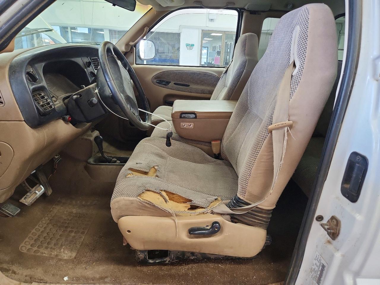 2001 Dodge Ram 2500 White vin: 1B7KF23Z91J213442