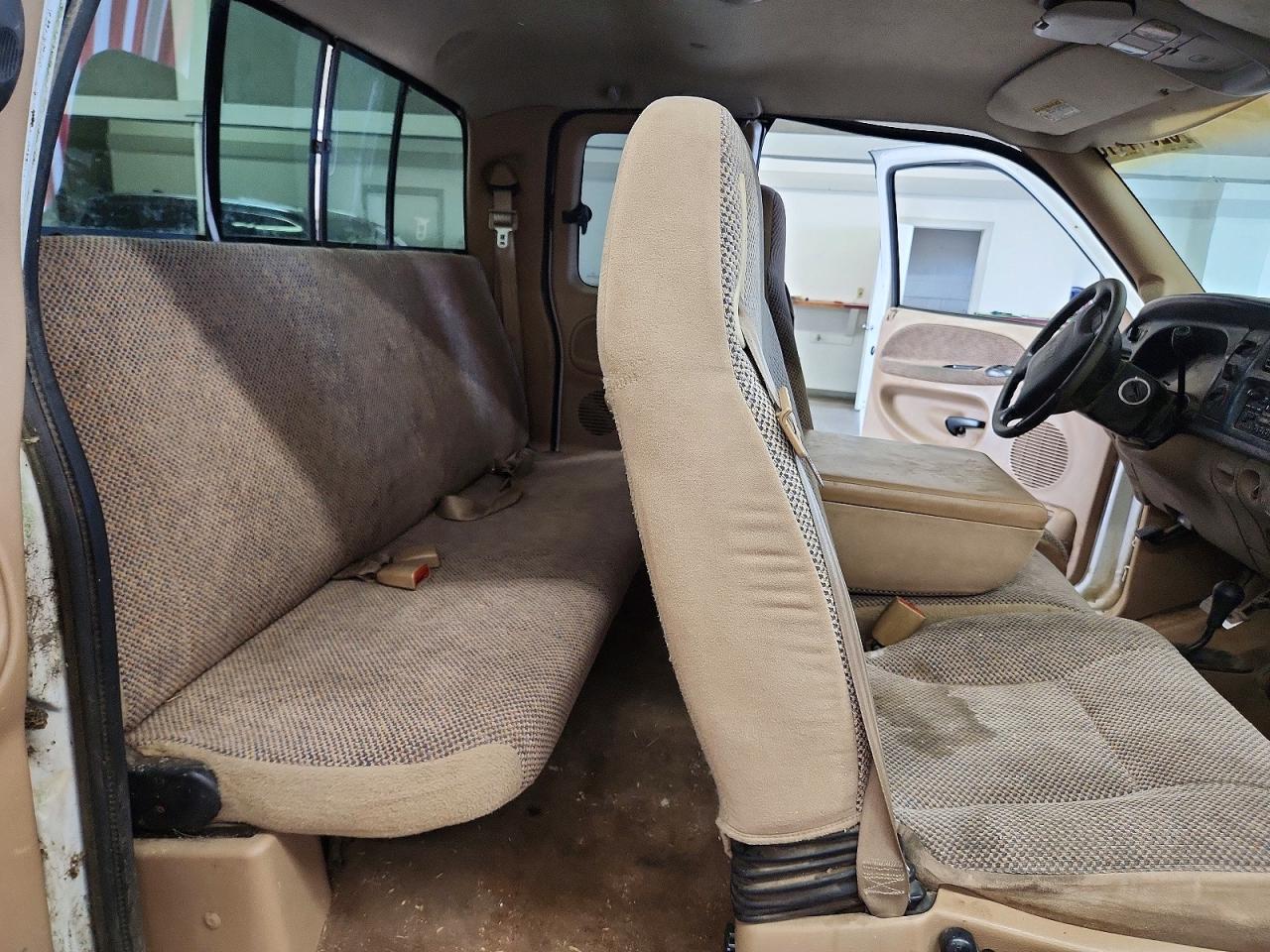 2001 Dodge Ram 2500 White vin: 1B7KF23Z91J213442