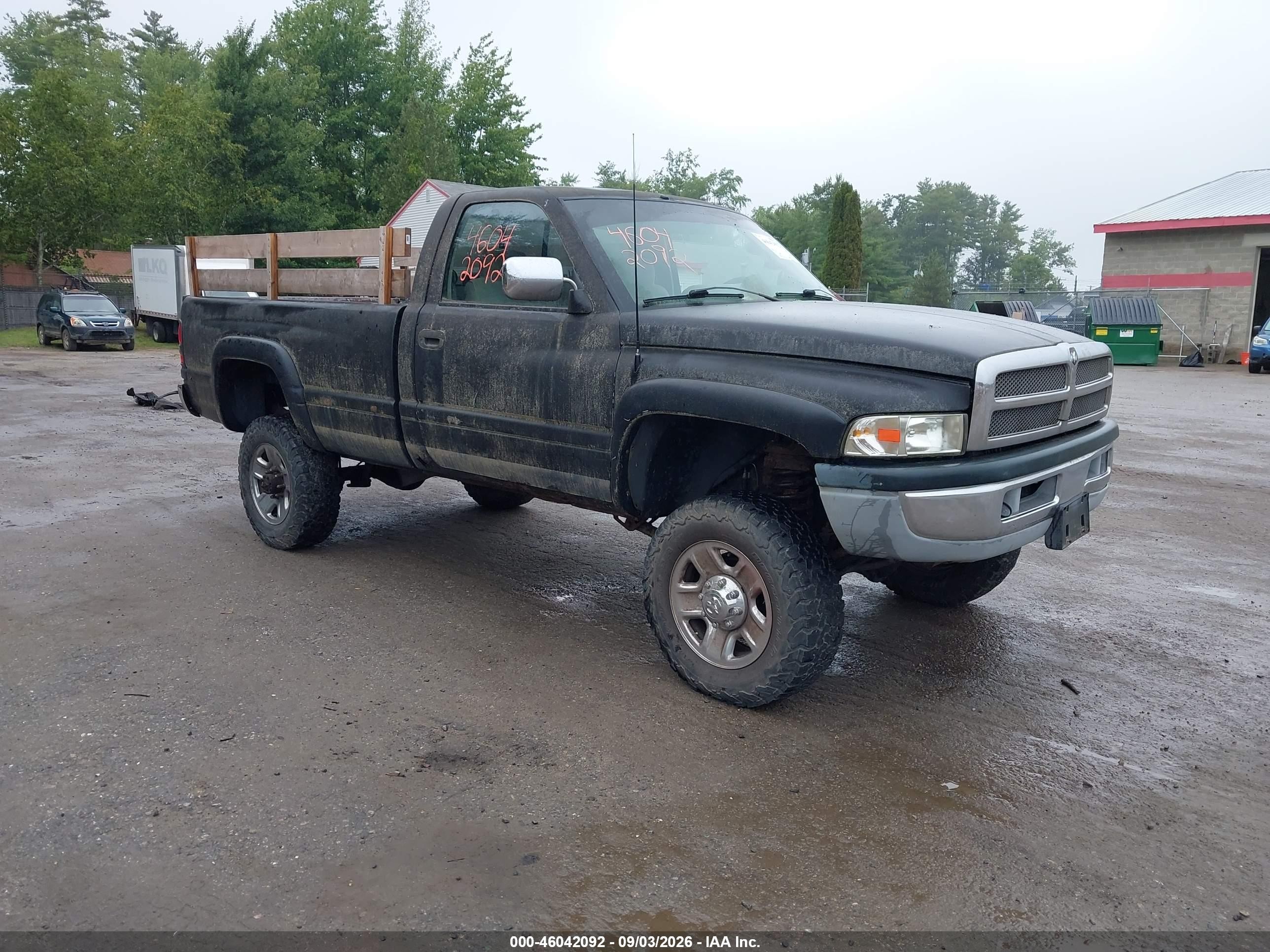 1B7KF26C1TJ102085