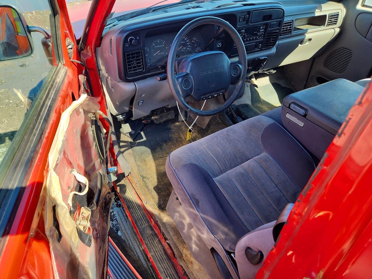 1995 Dodge Ram 2500 Red vin: 1B7KF26W8SS232125