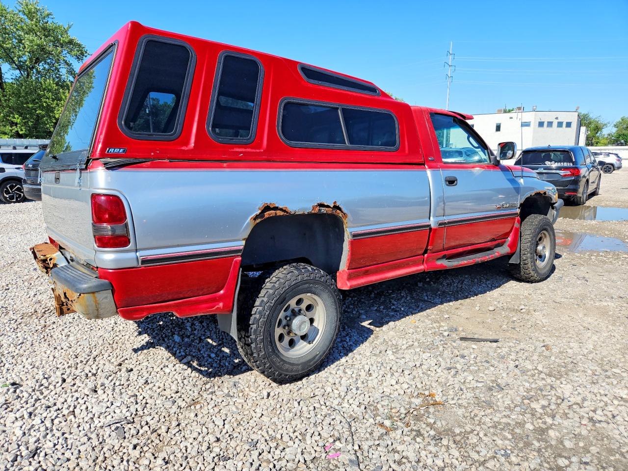 1995 Dodge Ram 2500 Red vin: 1B7KF26W8SS232125