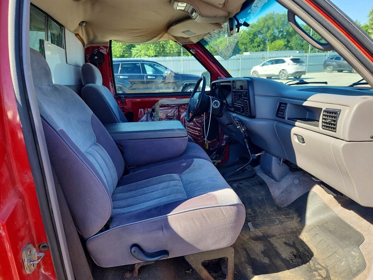 1995 Dodge Ram 2500 Red vin: 1B7KF26W8SS232125