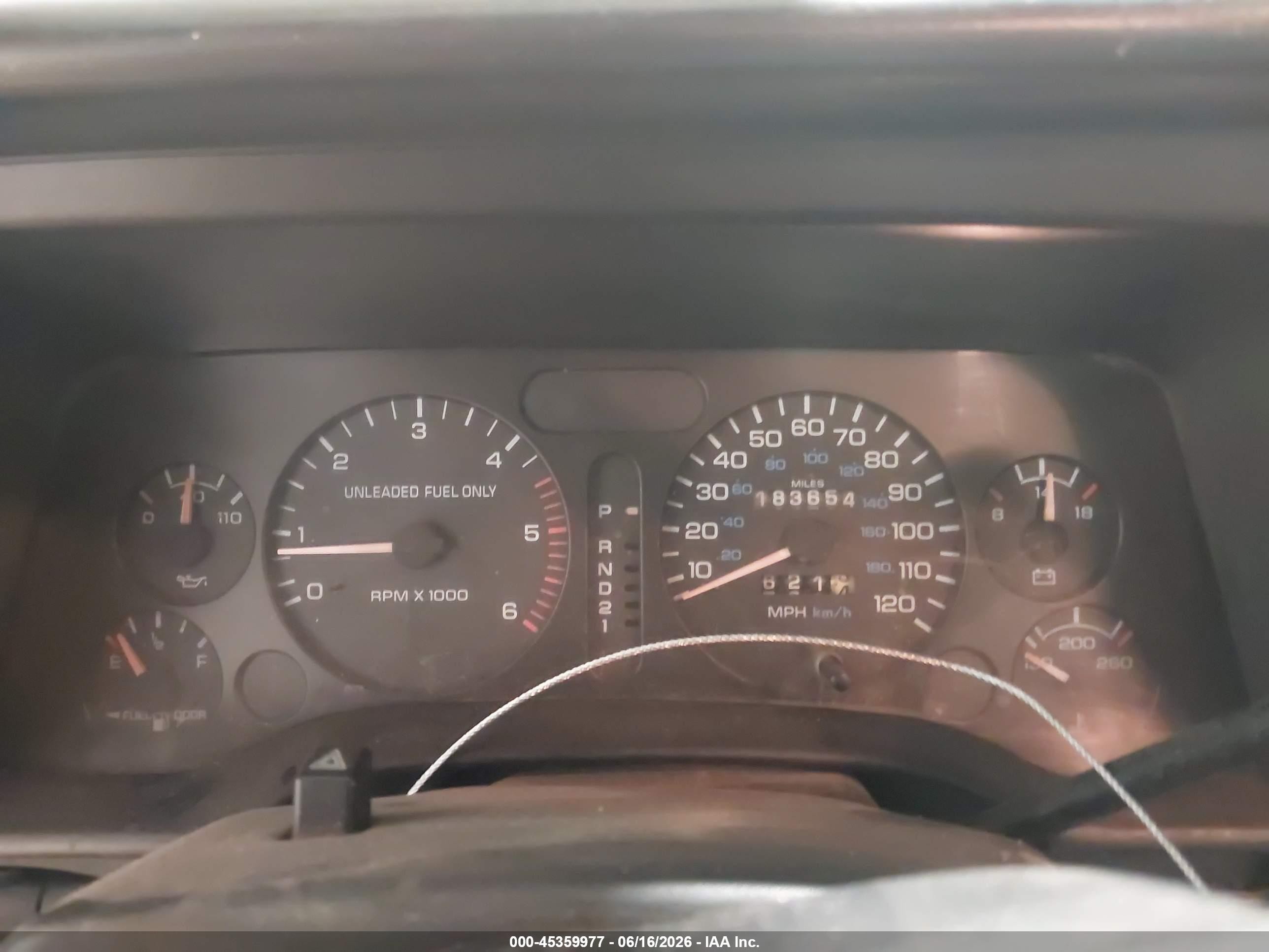 1996 Dodge Ram 2500   White vin: 1B7KF26W9TS649089