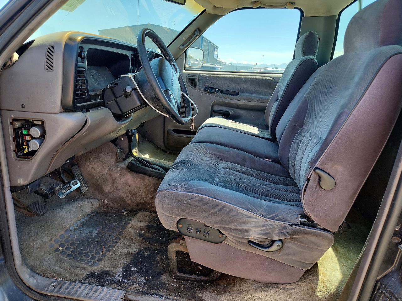 1994 Dodge Ram 2500 Red vin: 1B7KF26WXRS602159