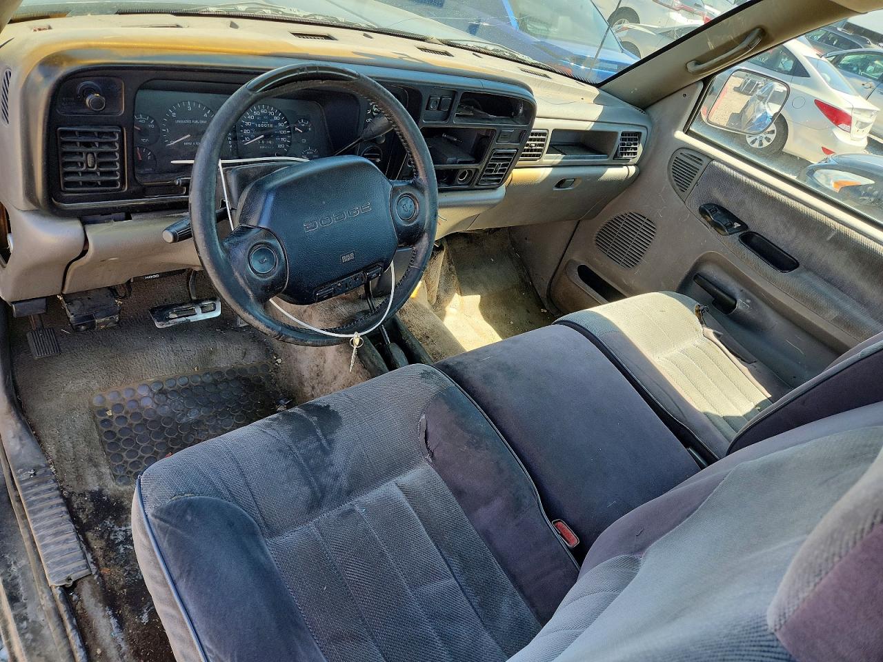 1994 Dodge Ram 2500 Red vin: 1B7KF26WXRS602159