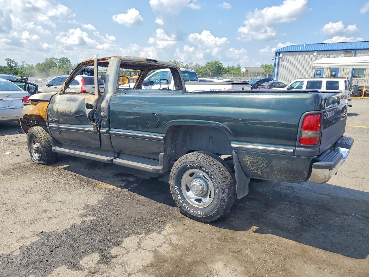 1997 Dodge Ram 2500 Пожар vin: 1B7KF26Z7VJ533585
