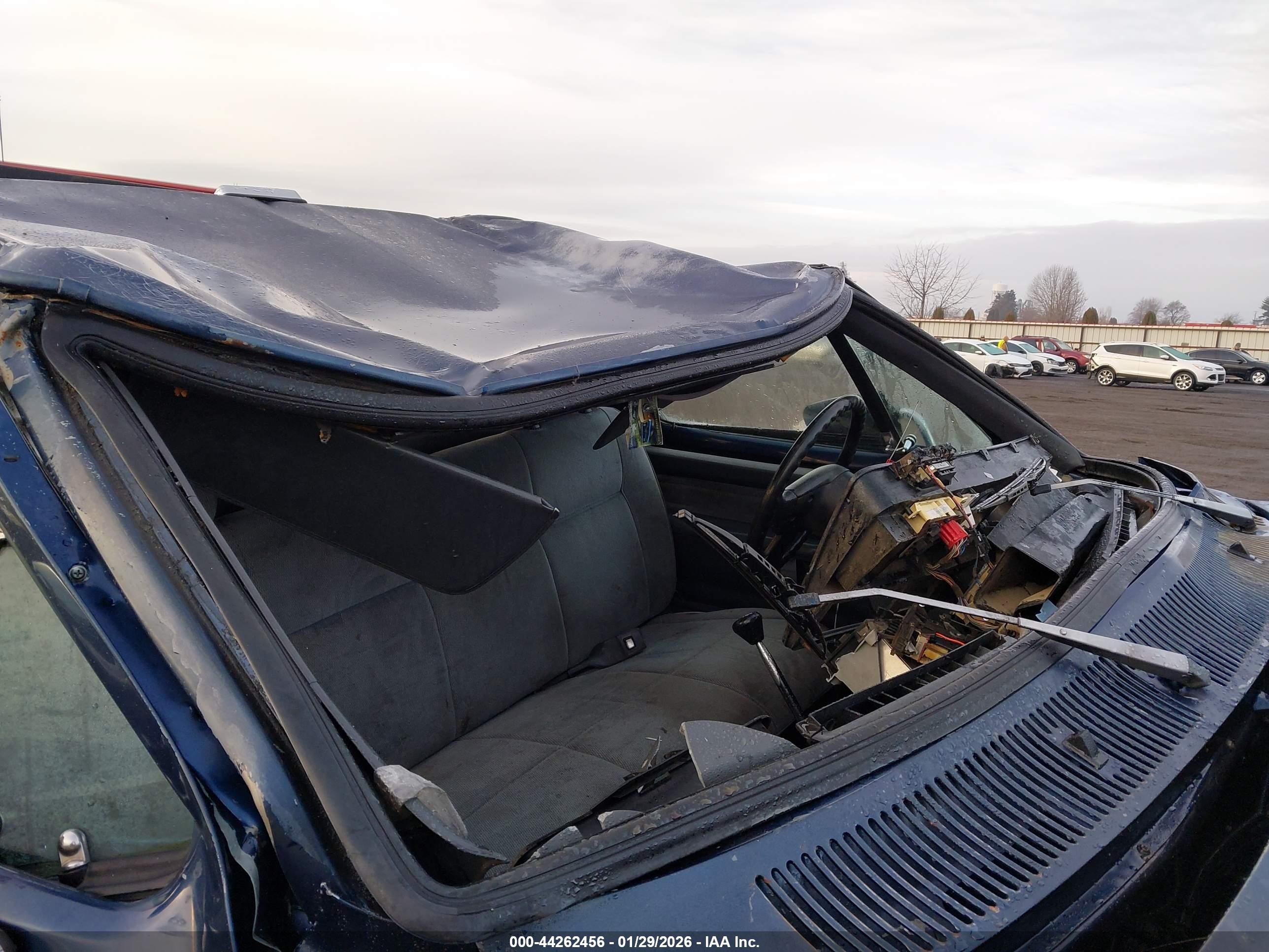 1992 Dodge W-series W200/w250 Серебряный vin: 1B7KM26C3NS589745