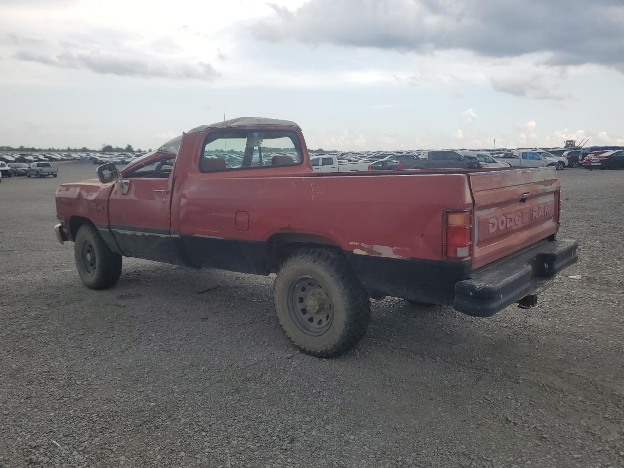 1992 Dodge W-series W200 Красный vin: 1B7KM26Z4NS505713