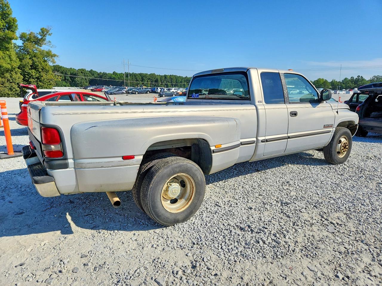 1999 Dodge Ram 3500 Silver vin: 1B7MC3363XJ620646