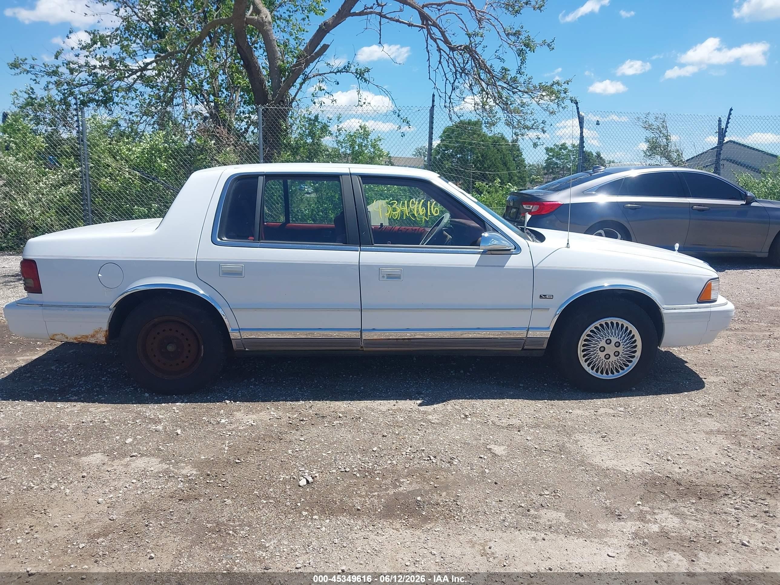 1994 Chrysler Lebaron Le A-body White vin: 1C3AA3637RF220805