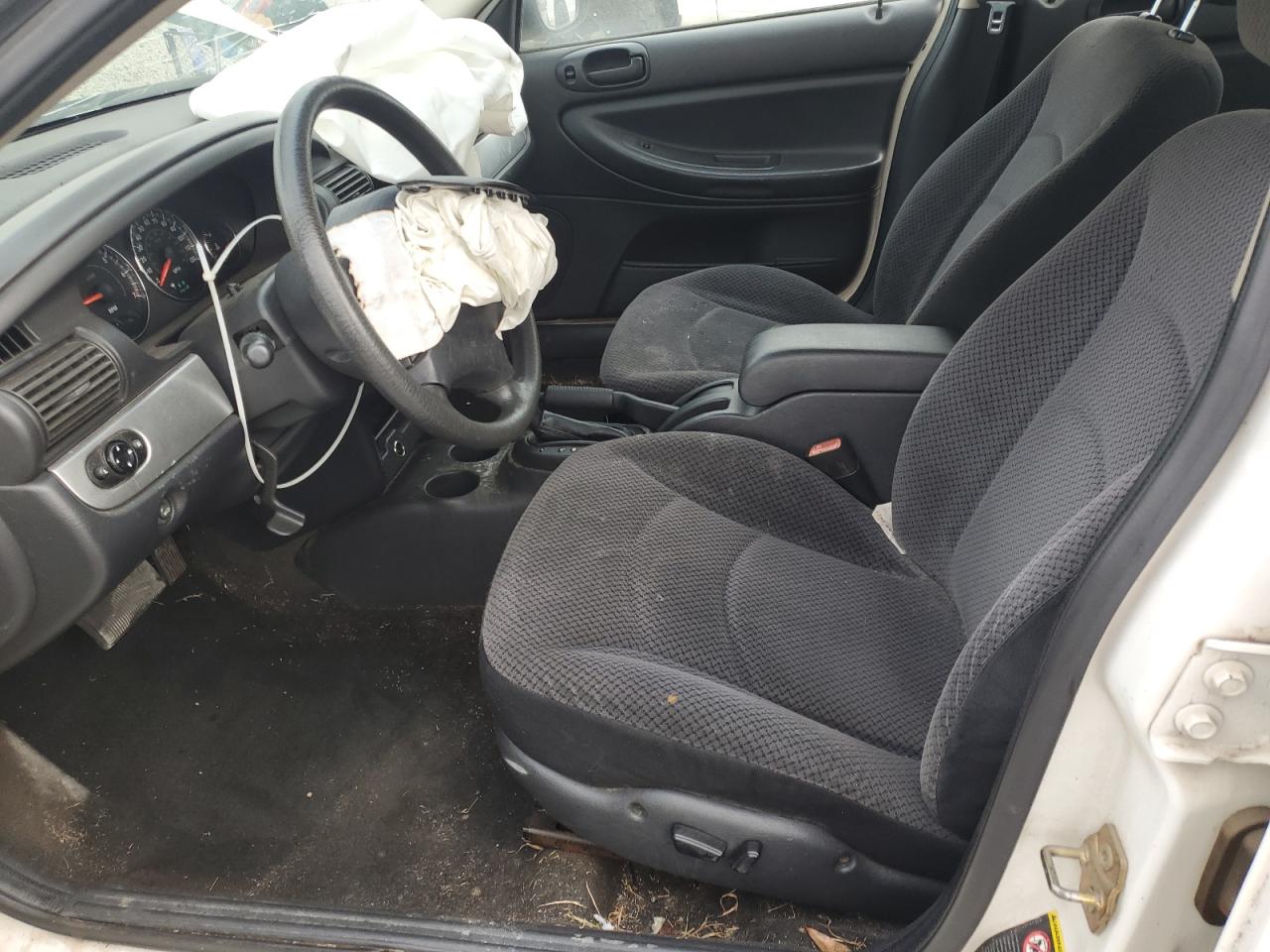 2006 Chrysler Sebring Touring White vin: 1C3AL56T66N167974