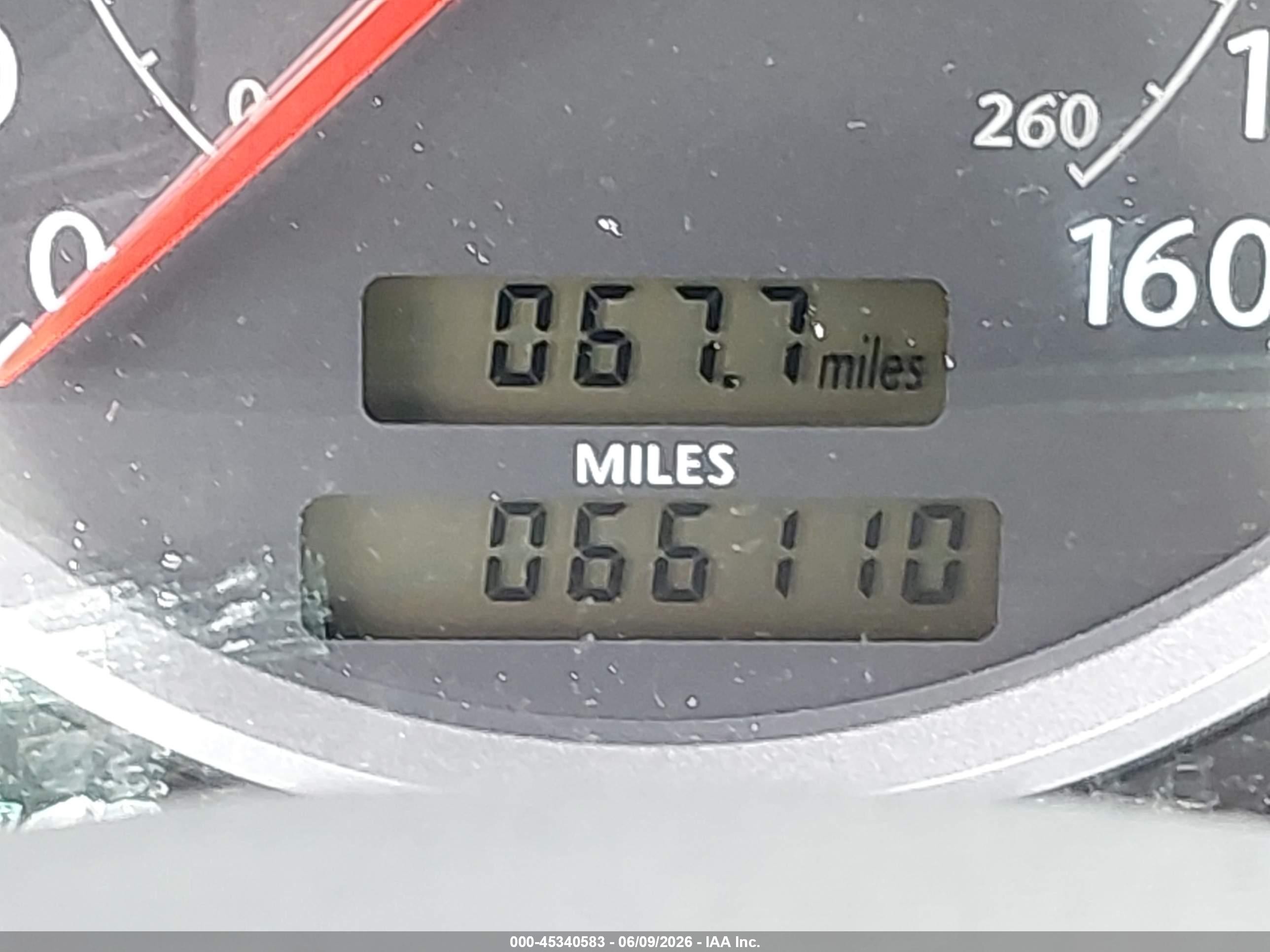 2004 Chrysler Crossfire   Silver vin: 1C3AN69L24X002680