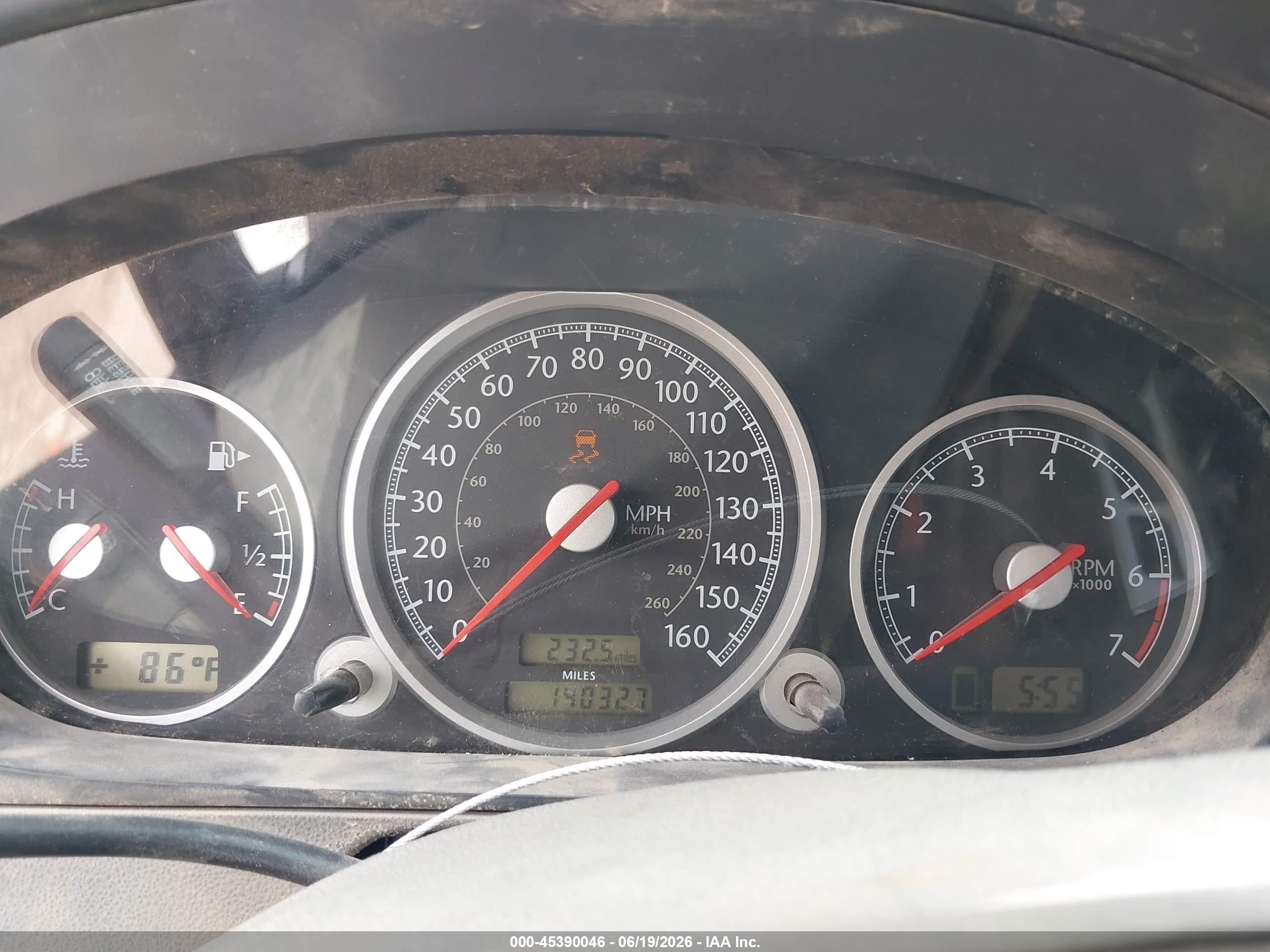 2004 Chrysler Crossfire   White vin: 1C3AN69L84X004532