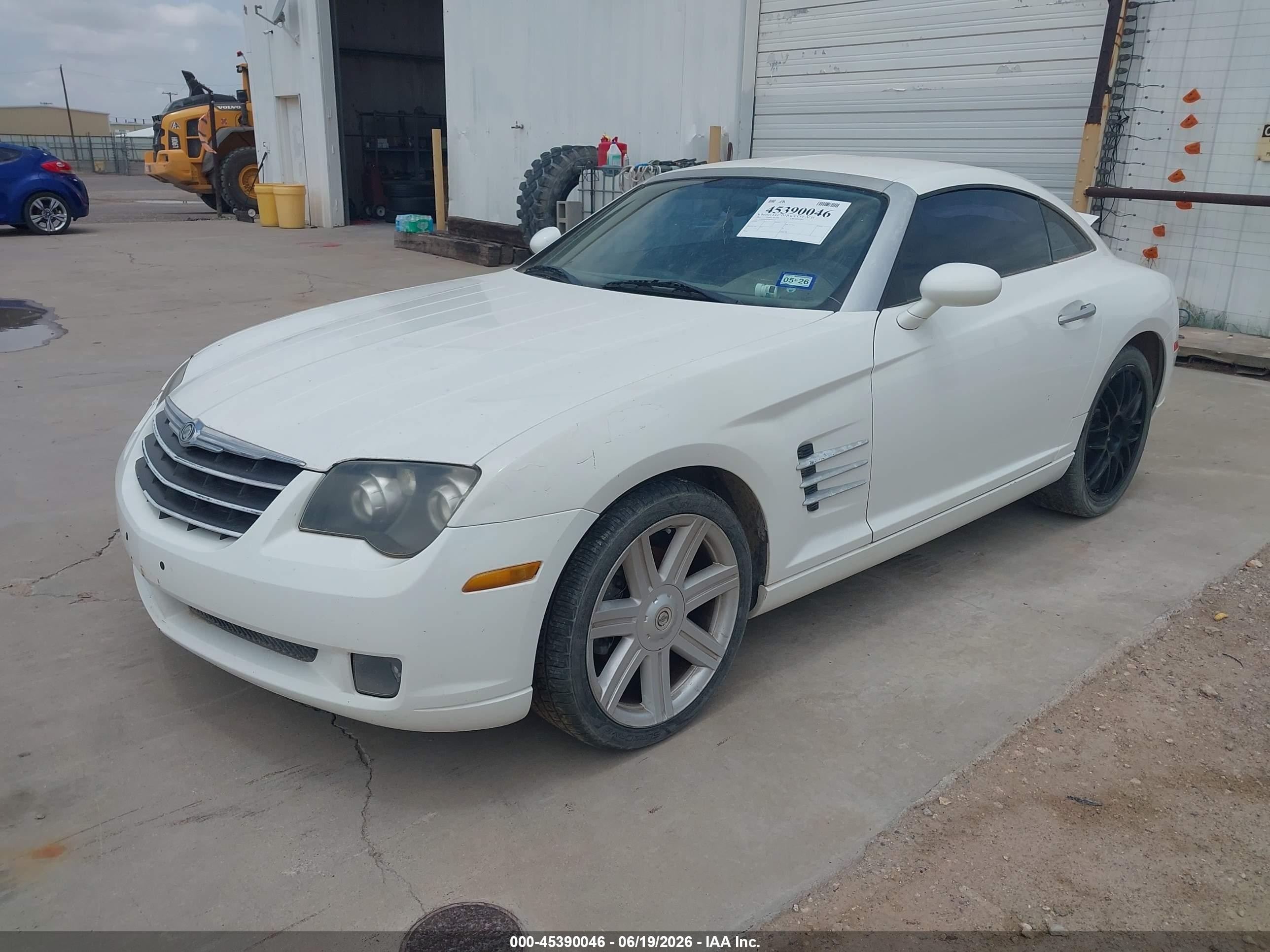 2004 Chrysler Crossfire   White vin: 1C3AN69L84X004532