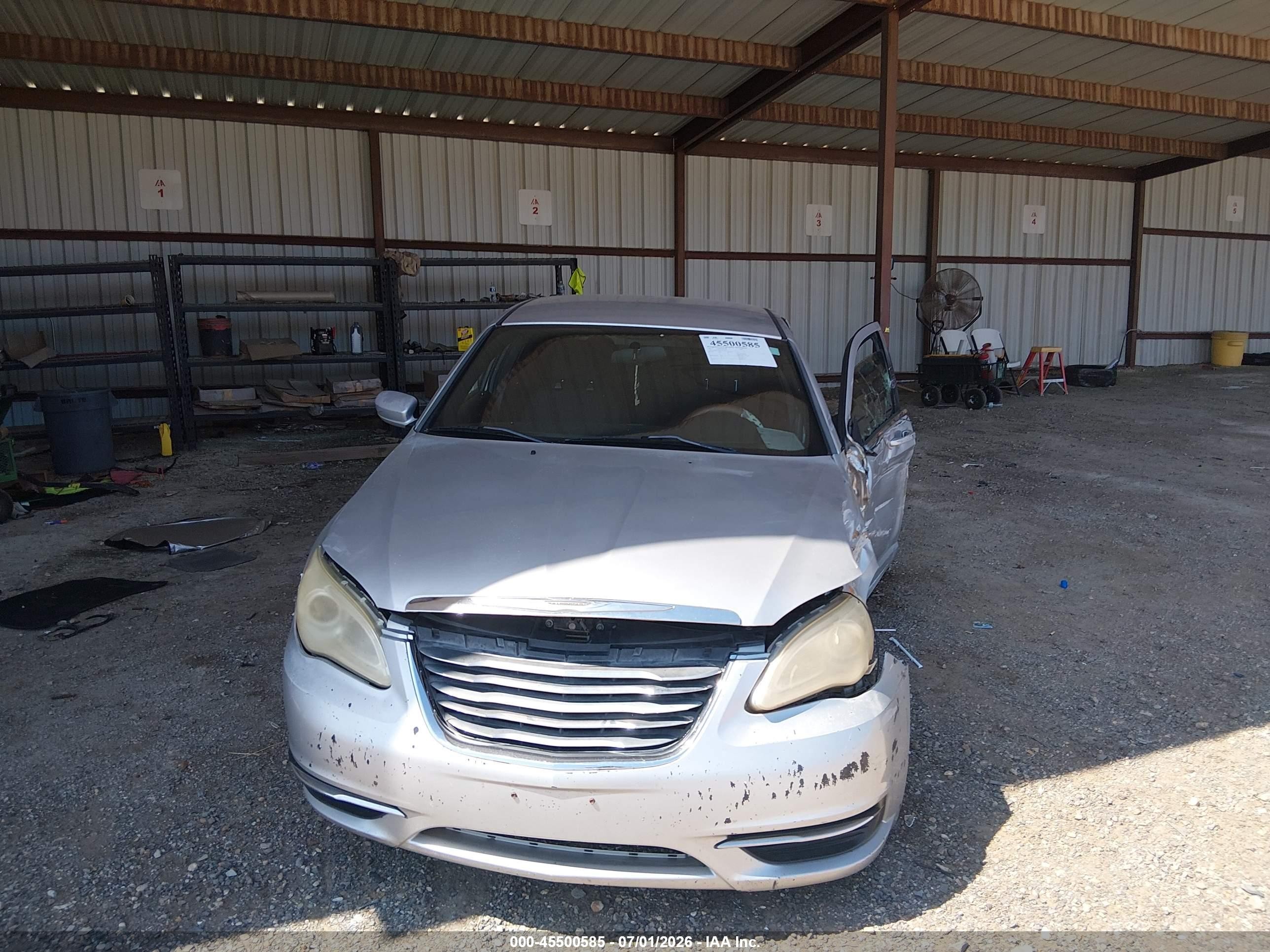 2011 Chrysler 200 Touring Silver vin: 1C3BC1FB0BN511961
