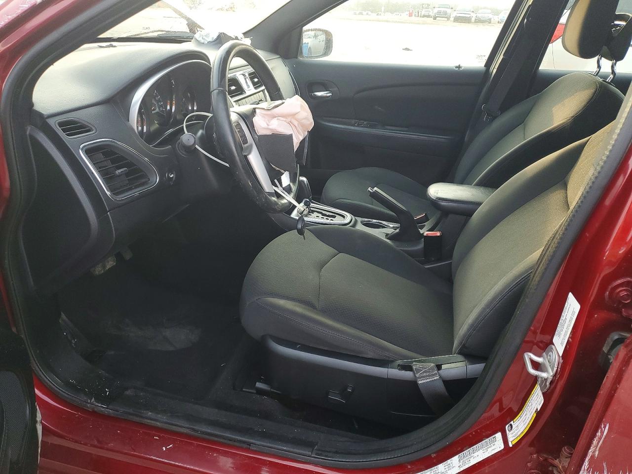 2011 Chrysler 200 Touring Red vin: 1C3BC1FB1BN526744