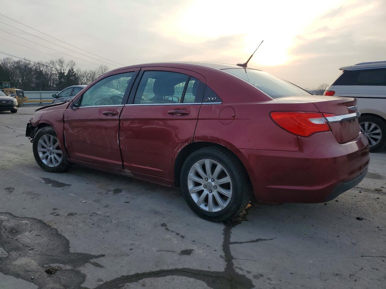 2011 Chrysler 200 Touring Red vin: 1C3BC1FB1BN526744