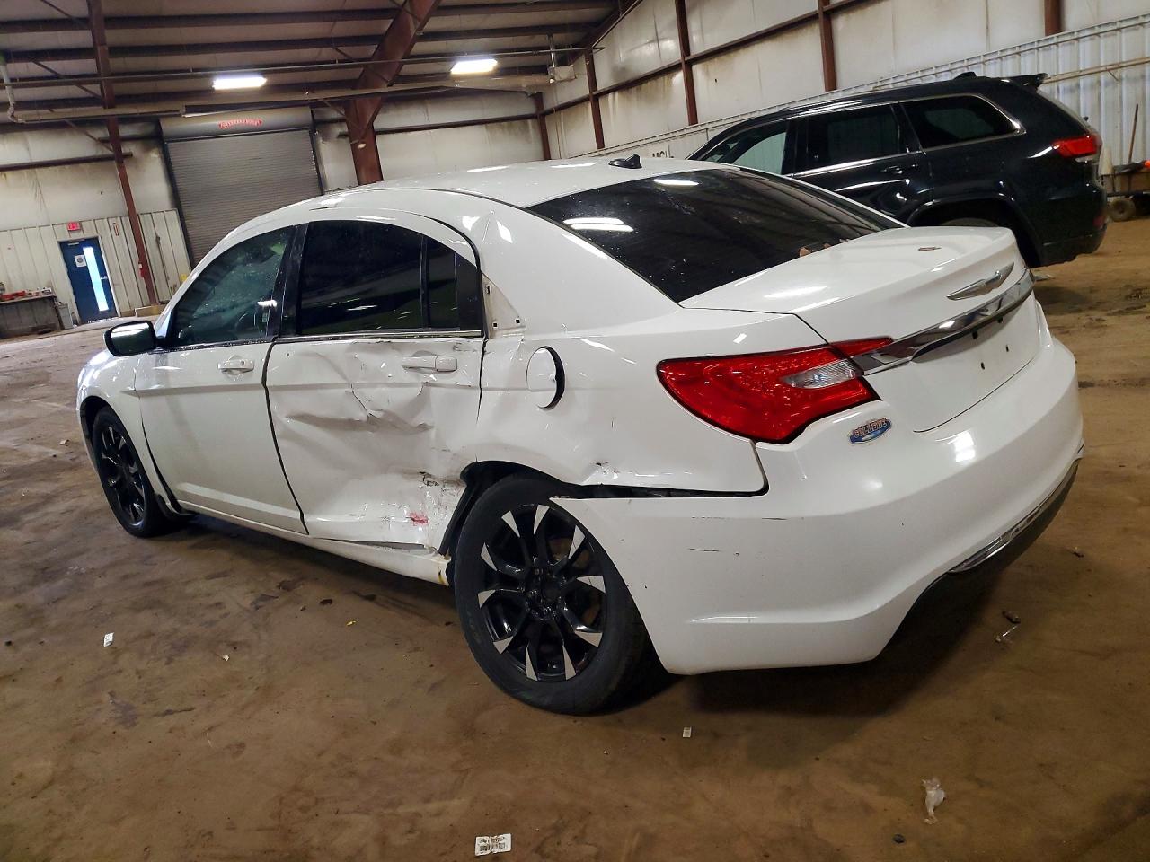2011 Chrysler 200 Touring White vin: 1C3BC1FB2BN549627