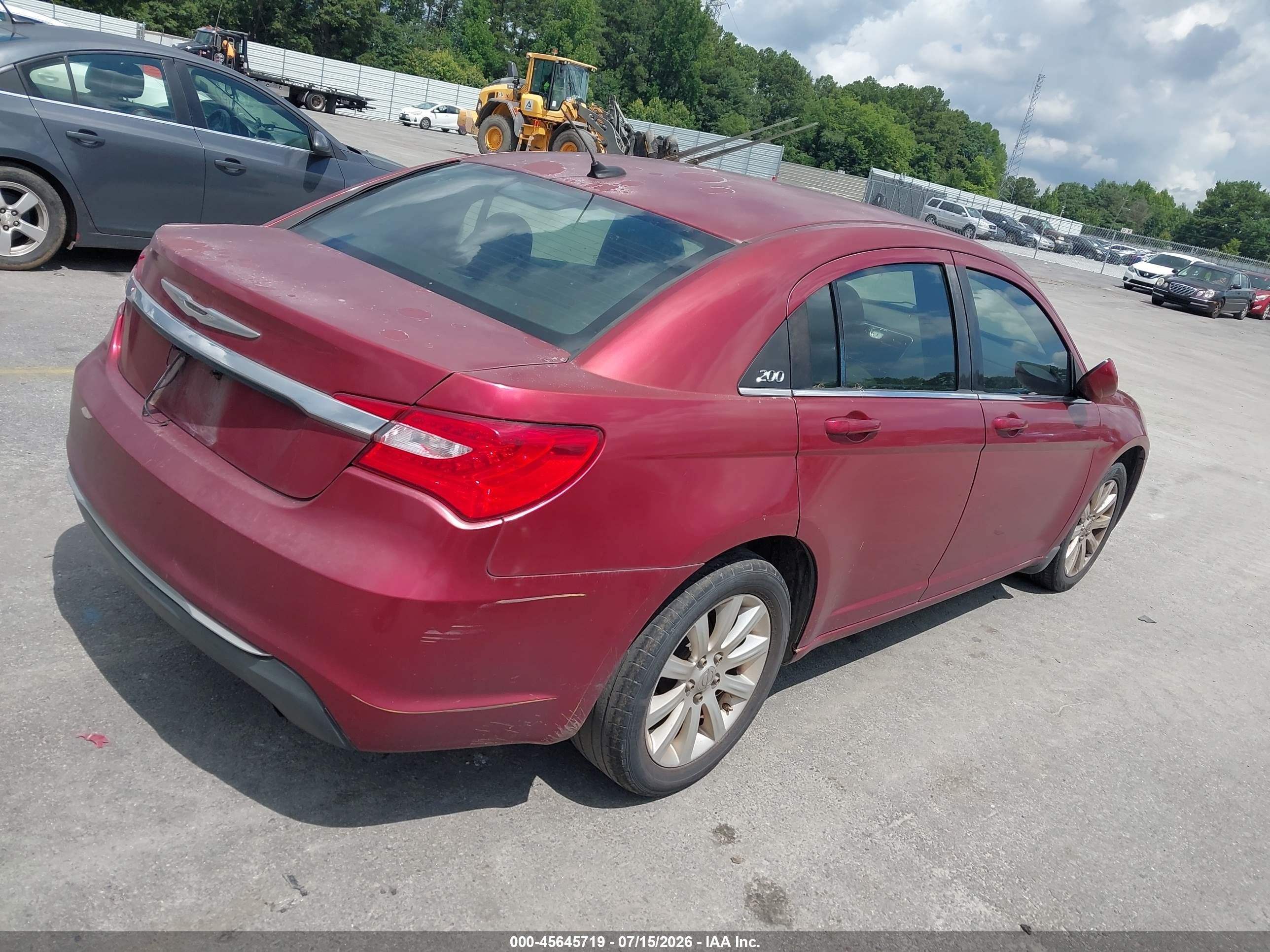 2011 Chrysler 200 Touring Red vin: 1C3BC1FB3BN580028