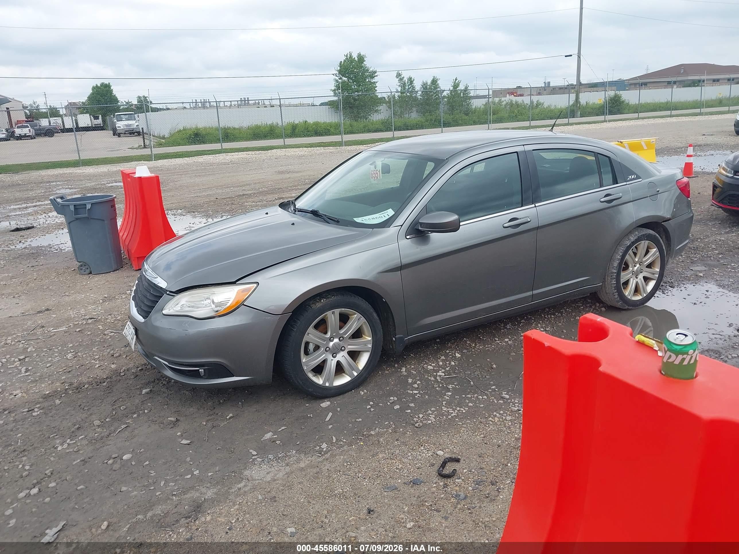 2011 Chrysler 200 Touring Gray vin: 1C3BC1FB6BN589905