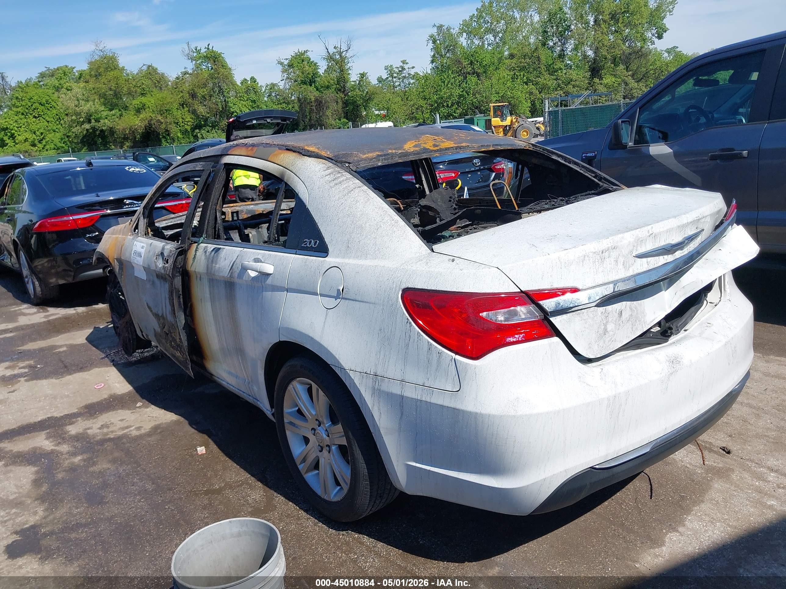 2011 Chrysler 200 Touring White vin: 1C3BC1FB7BN562115