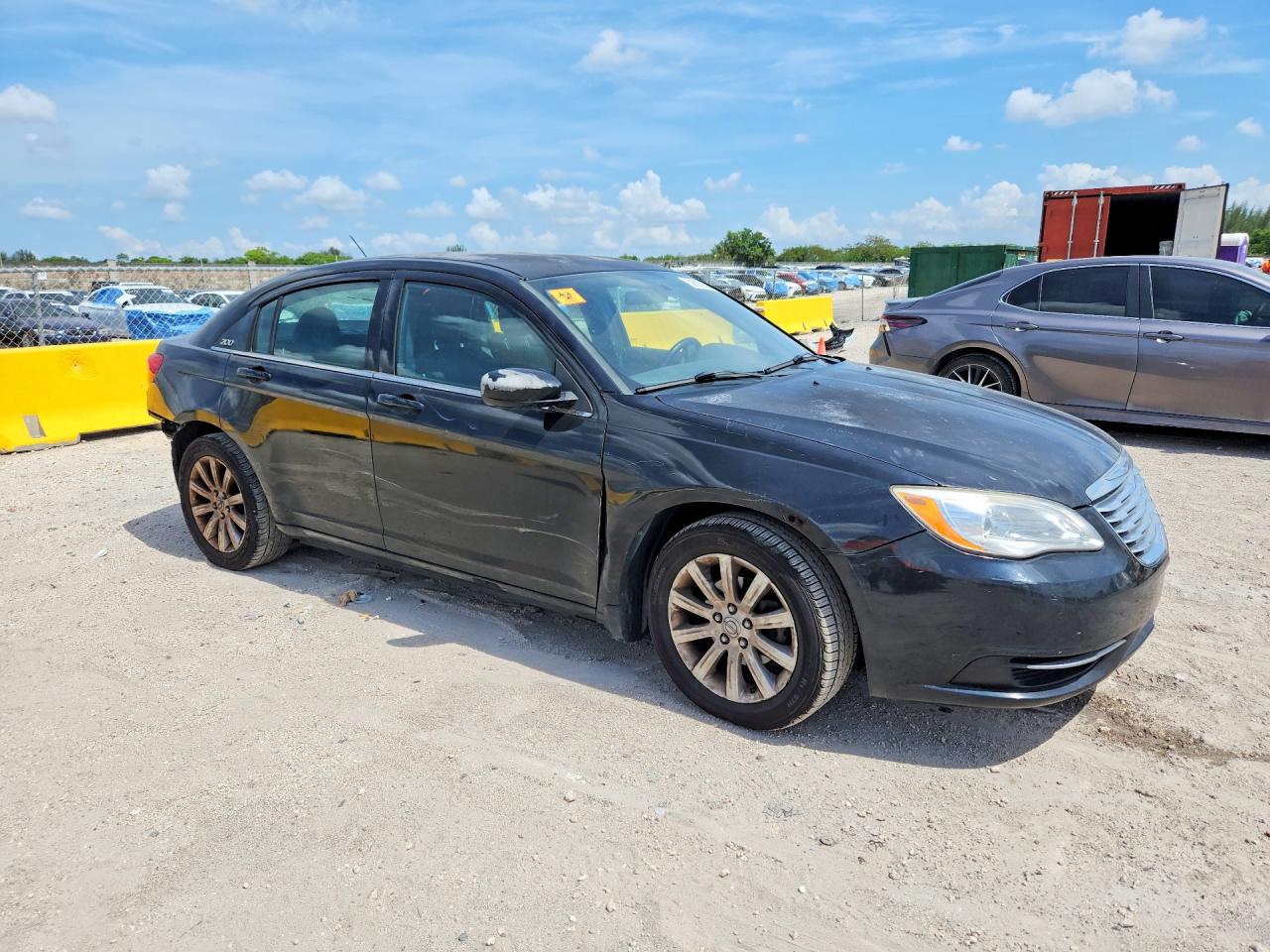 2011 Chrysler 200 Touring Black vin: 1C3BC1FB7BN576614