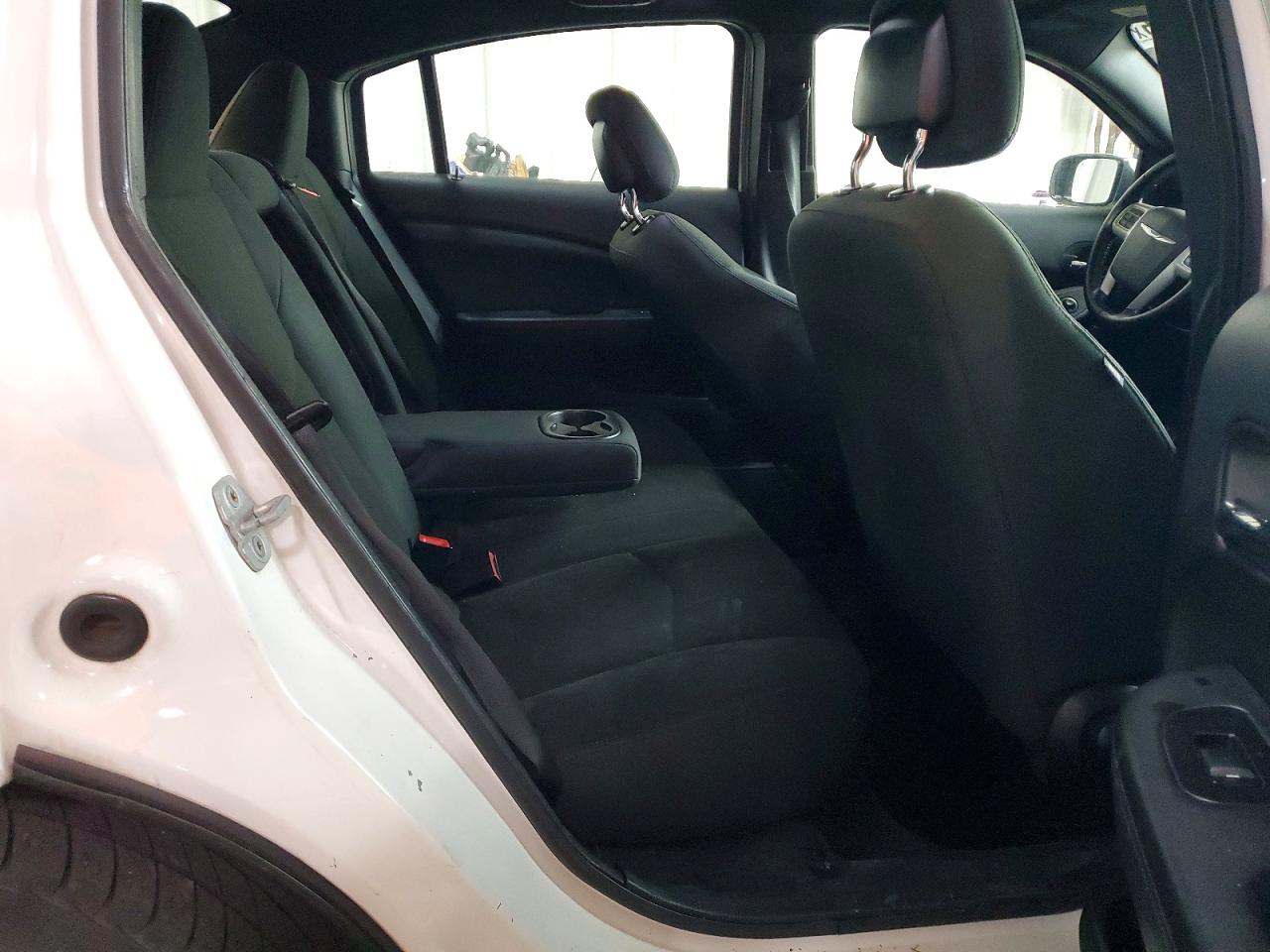 2011 Chrysler 200 Touring White vin: 1C3BC1FBXBN623473