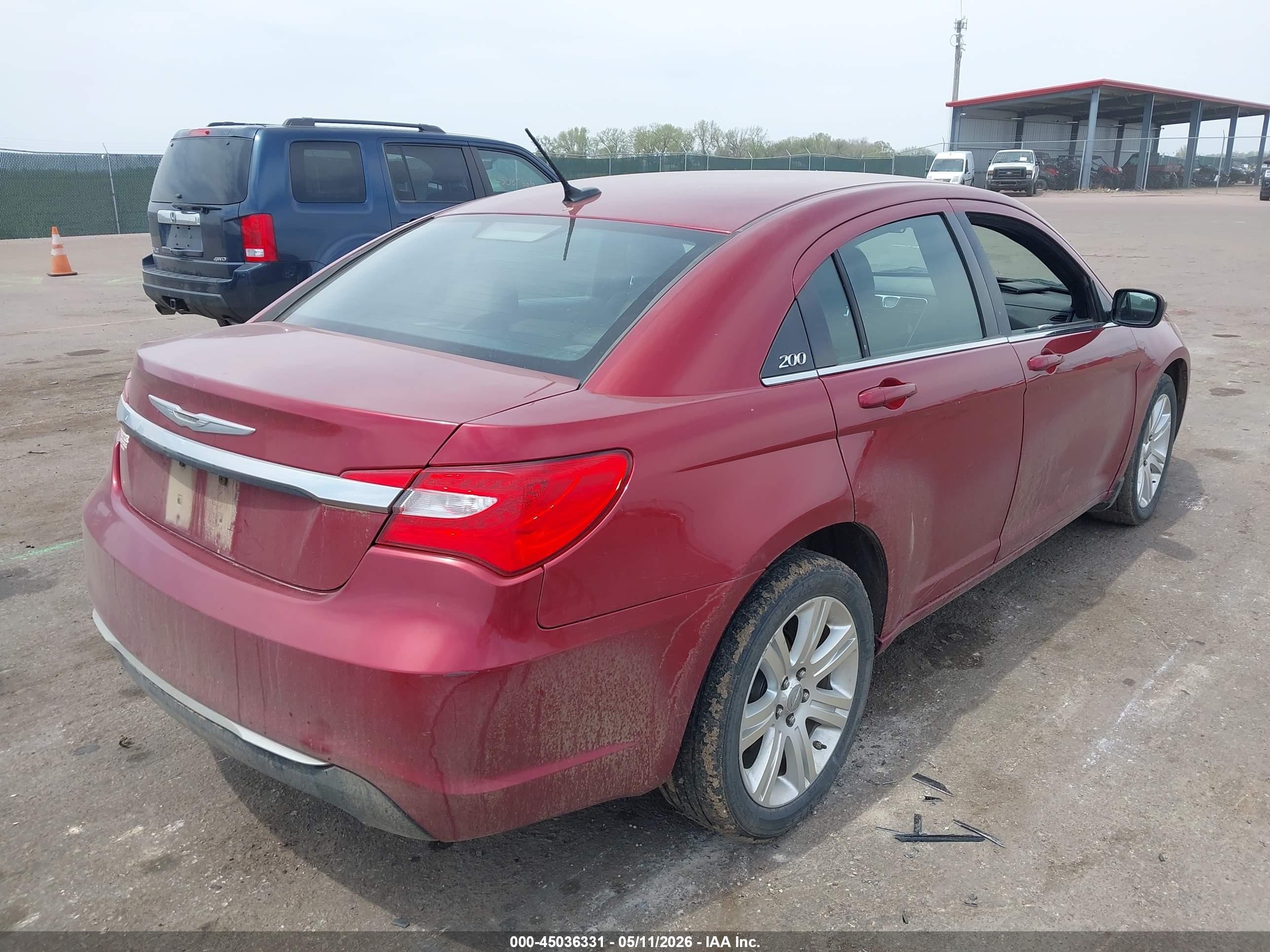 2011 Chrysler 200 Touring Red vin: 1C3BC1FG0BN600070