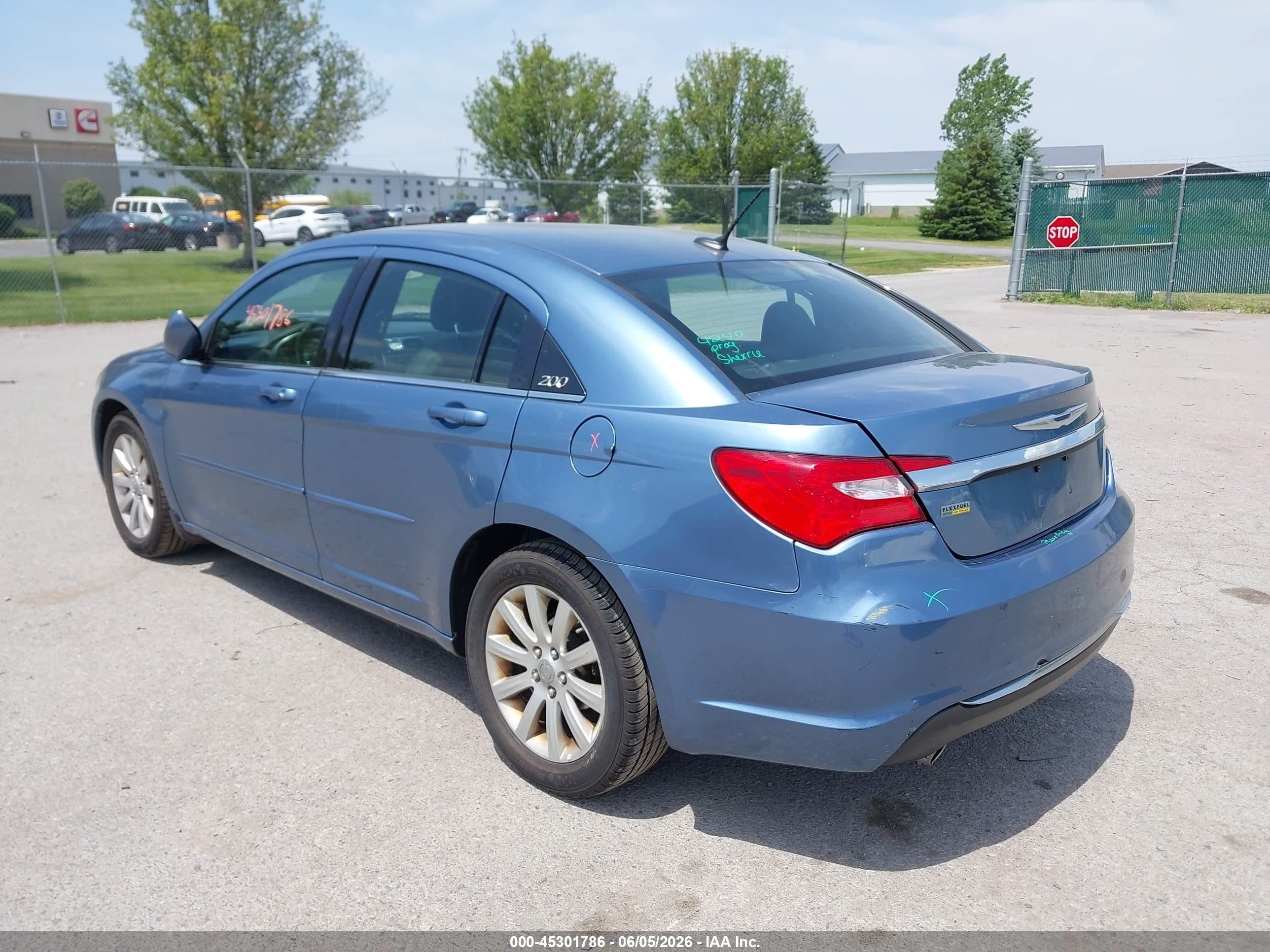 2011 Chrysler 200 Touring Blue vin: 1C3BC1FG4BN577425