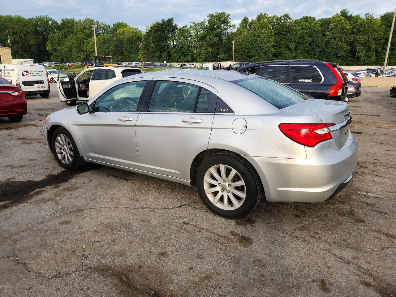 2011 Chrysler 200 Touring Серебряный vin: 1C3BC1FG5BN503706