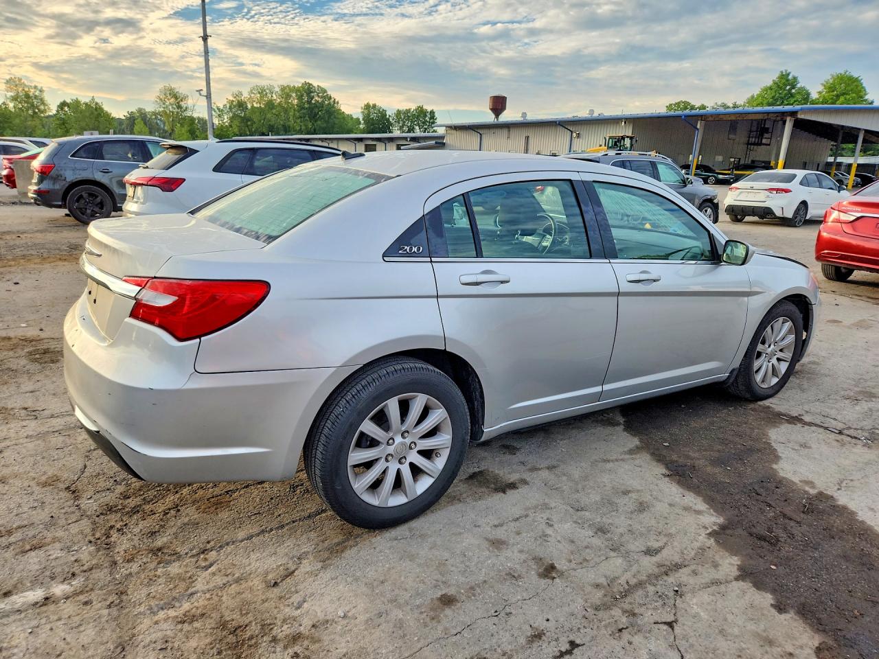 2011 Chrysler 200 Touring Серебряный vin: 1C3BC1FG5BN503706