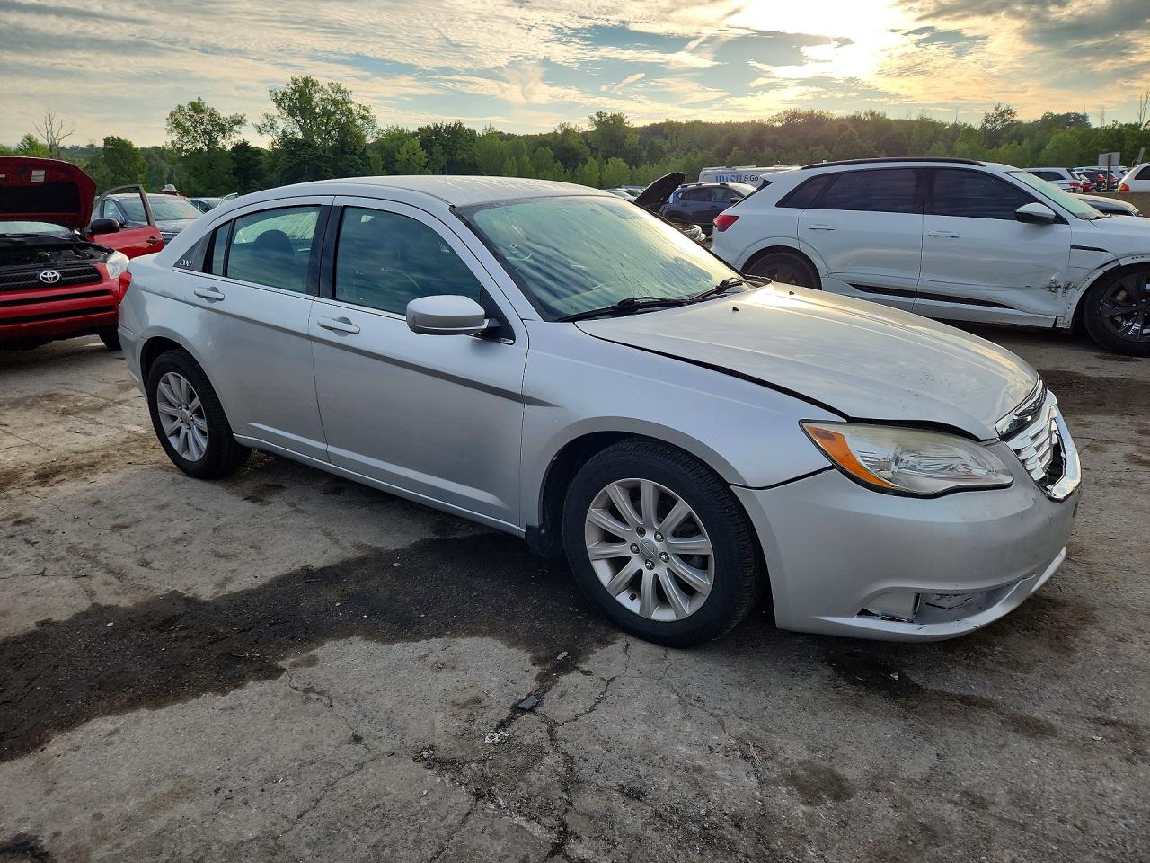 2011 Chrysler 200 Touring Серебряный vin: 1C3BC1FG5BN503706