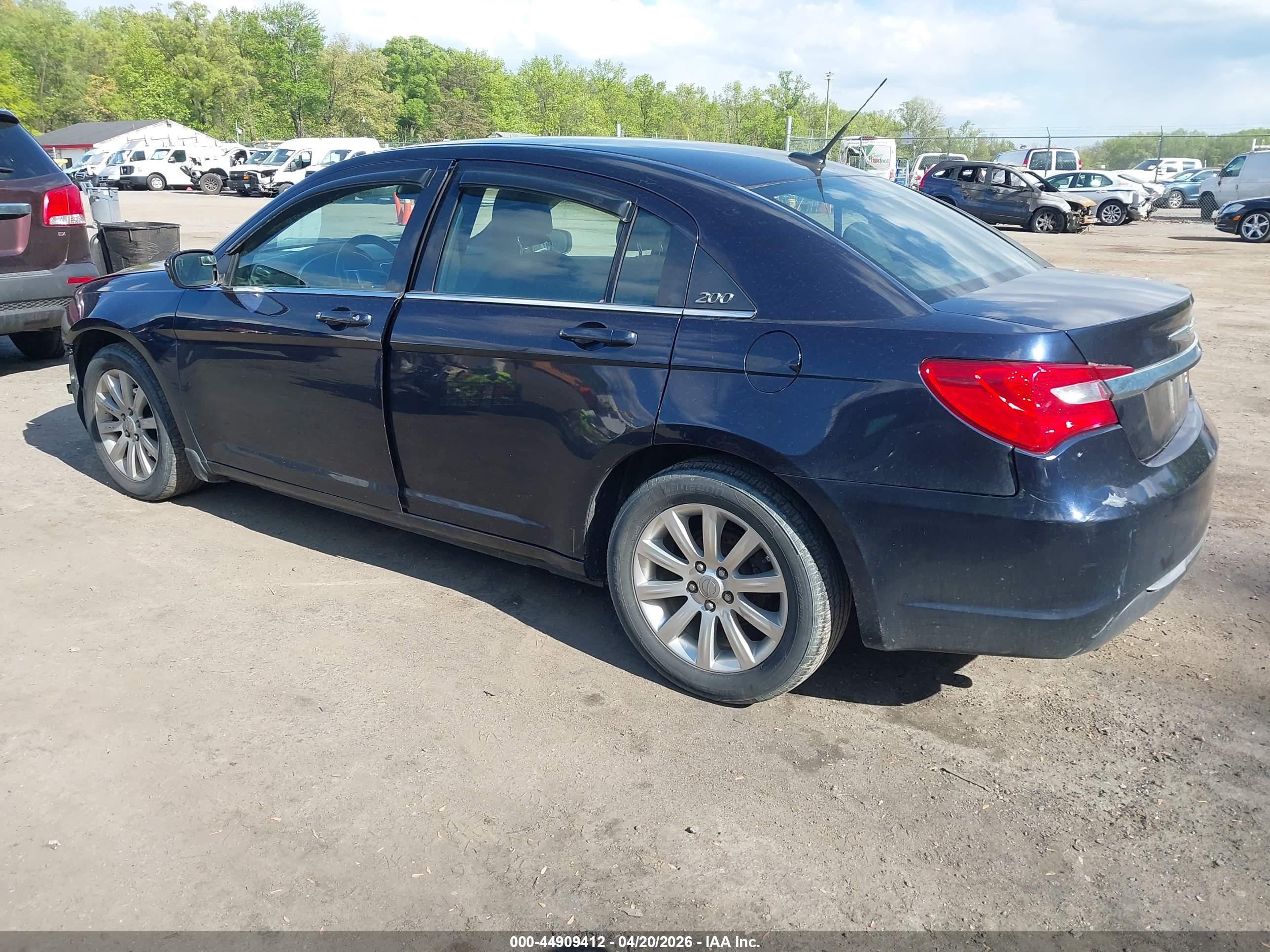 2011 Chrysler 200 Touring Черный vin: 1C3BC1FG5BN511711