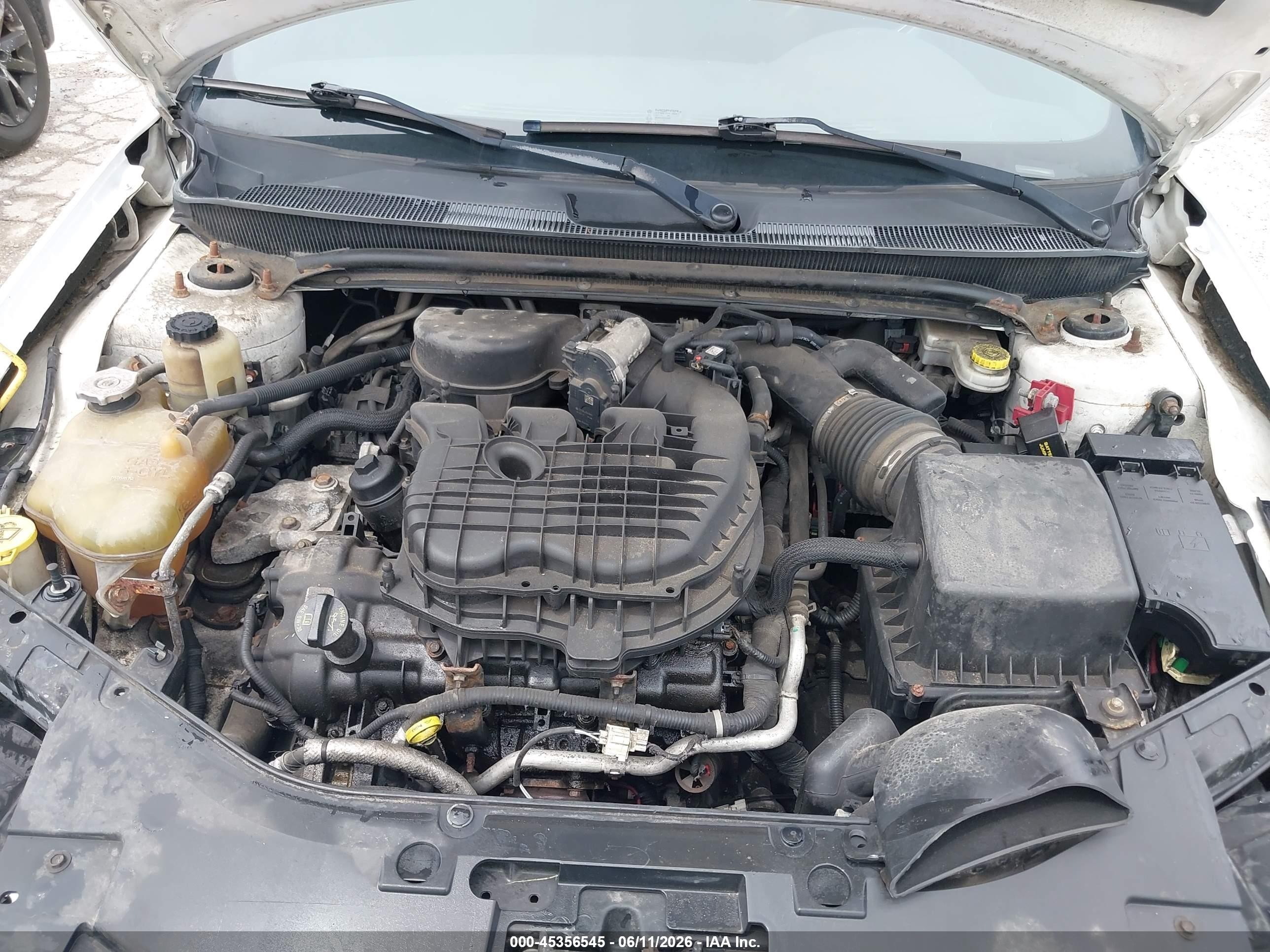 2011 Chrysler 200 Touring Белый vin: 1C3BC1FG5BN614157
