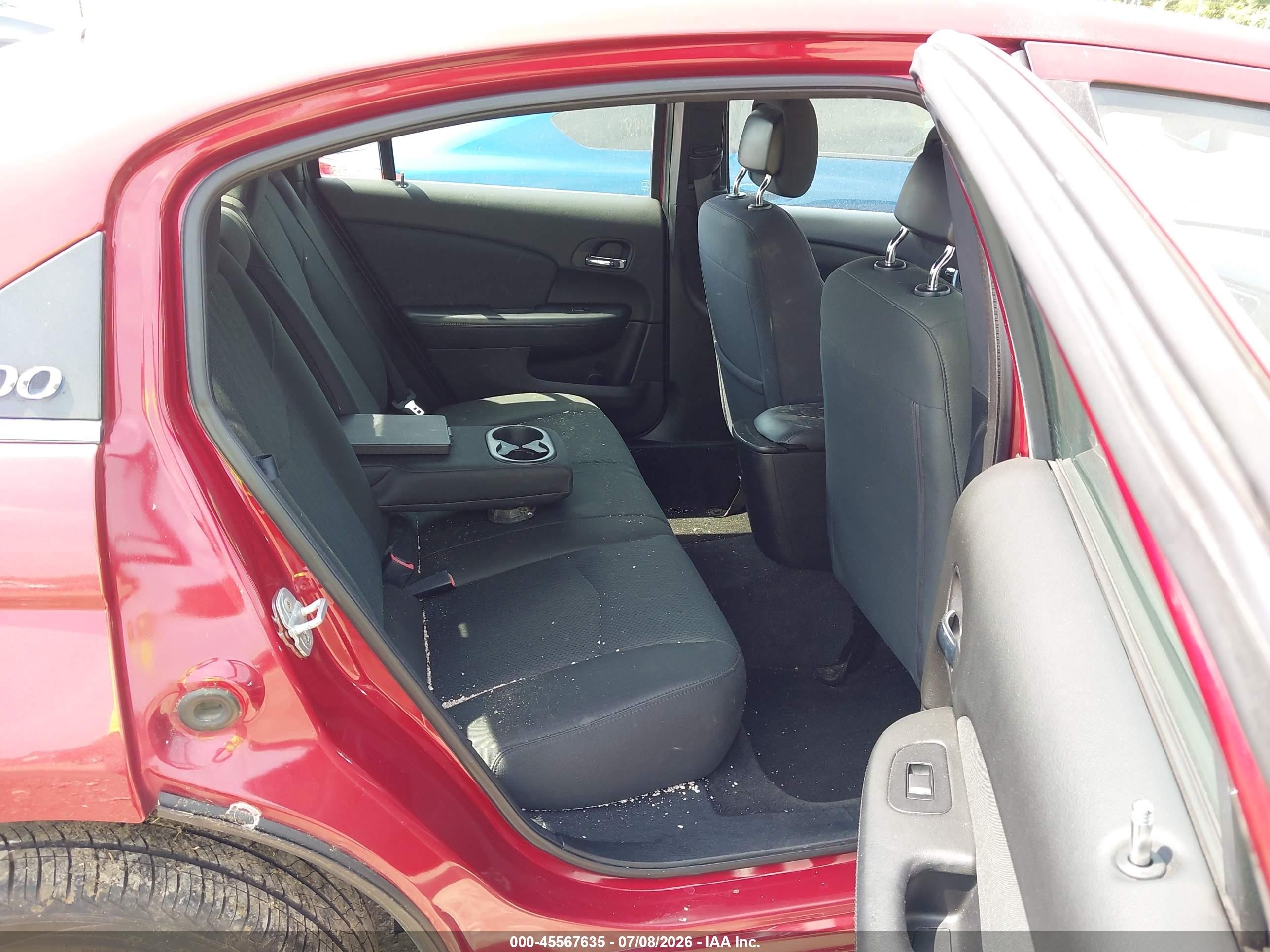 2011 Chrysler 200 Touring Red vin: 1C3BC1FG8BN594826